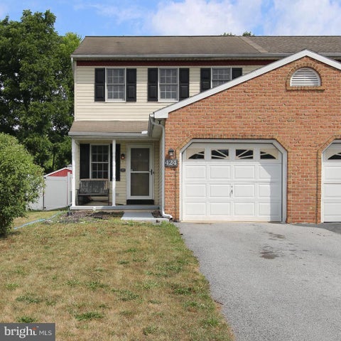 Townhouse For Sale - 424 Cindy Dr L-0060 Dr<br/> Lebanon County, JONESTOWN, PA 17038