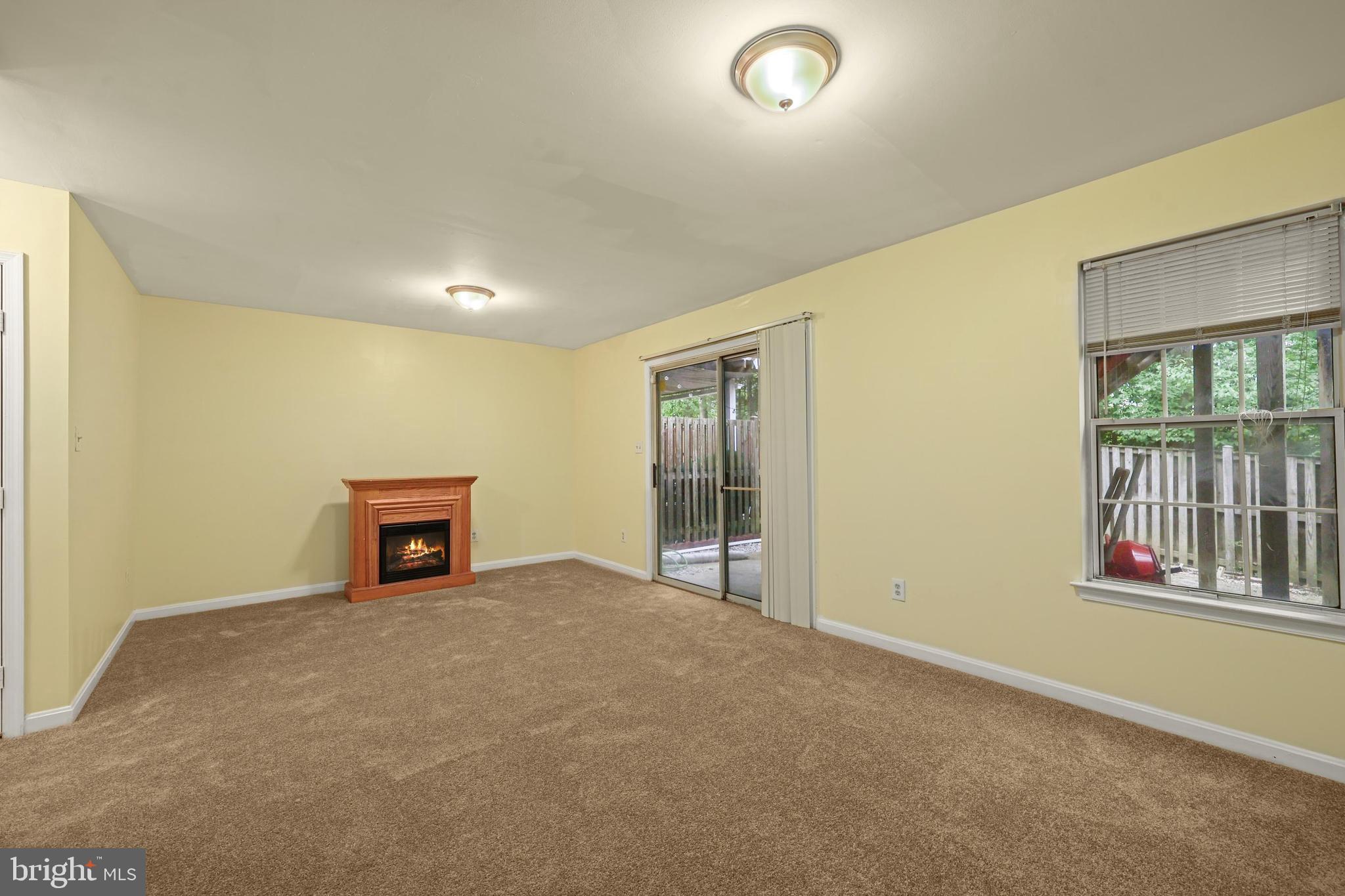 WAYSIDE VILLAGE - Residential Lease