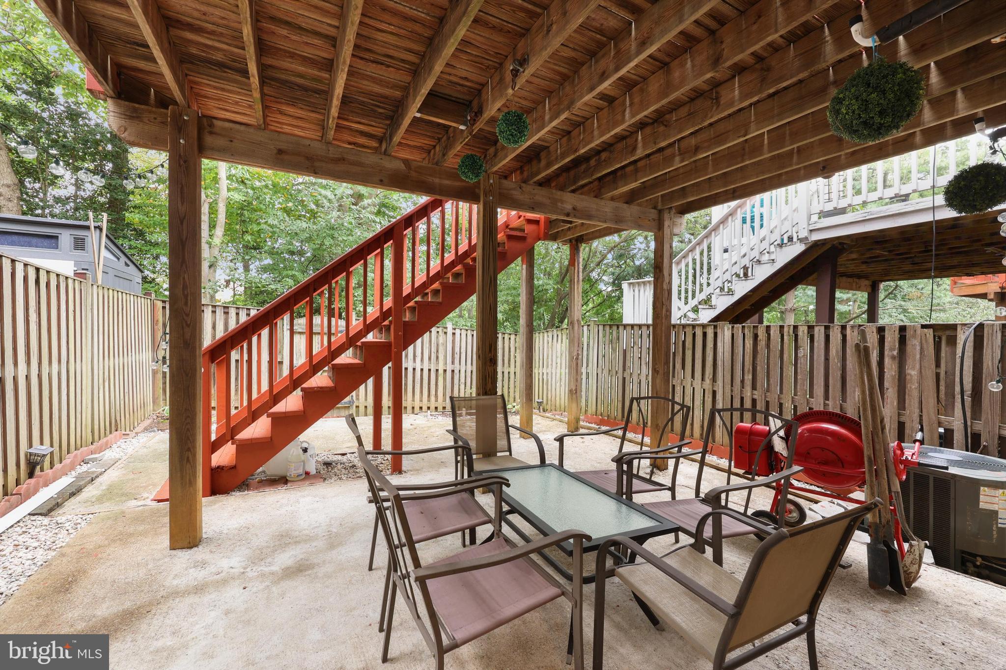 WAYSIDE VILLAGE - Residential Lease