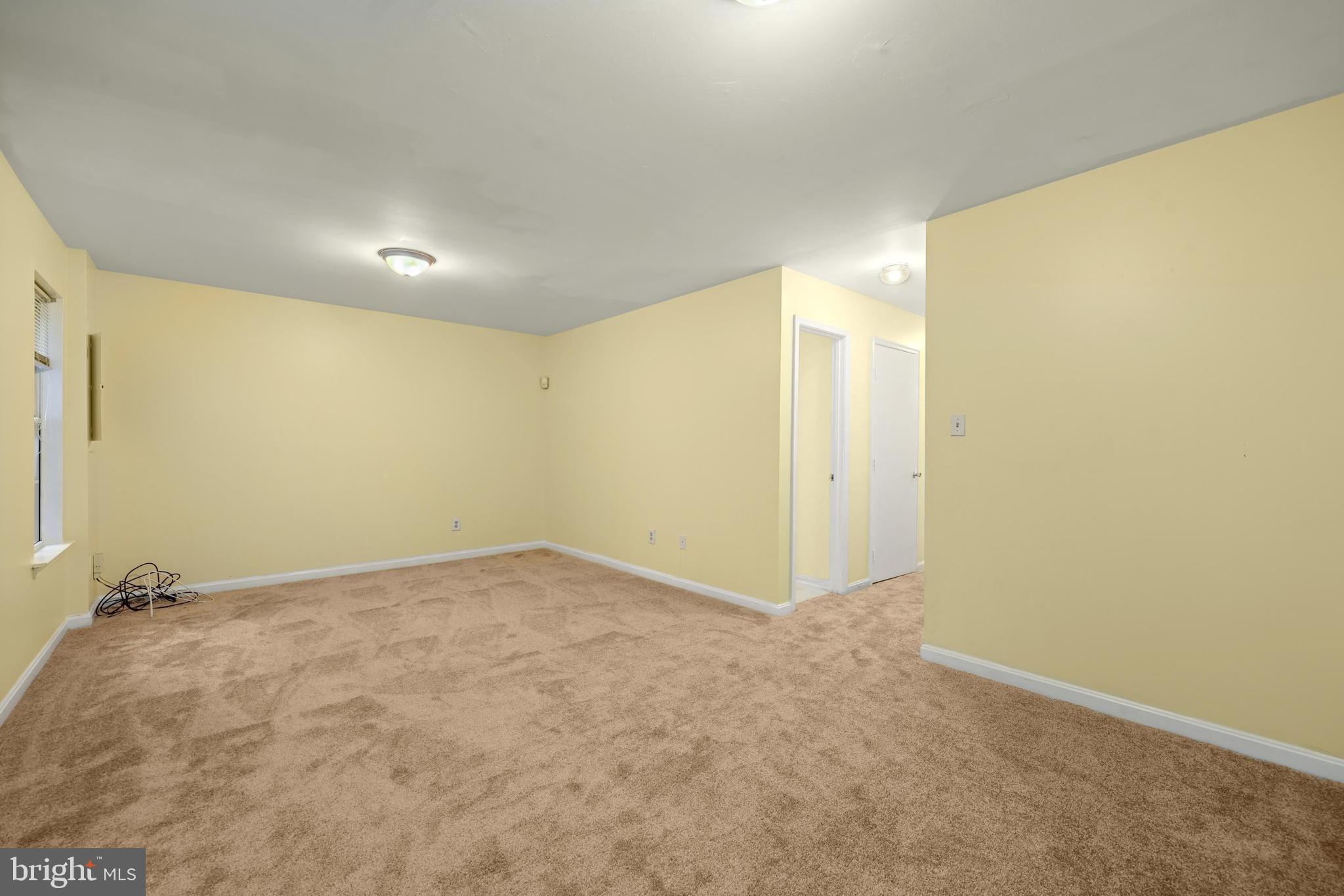 WAYSIDE VILLAGE - Residential Lease