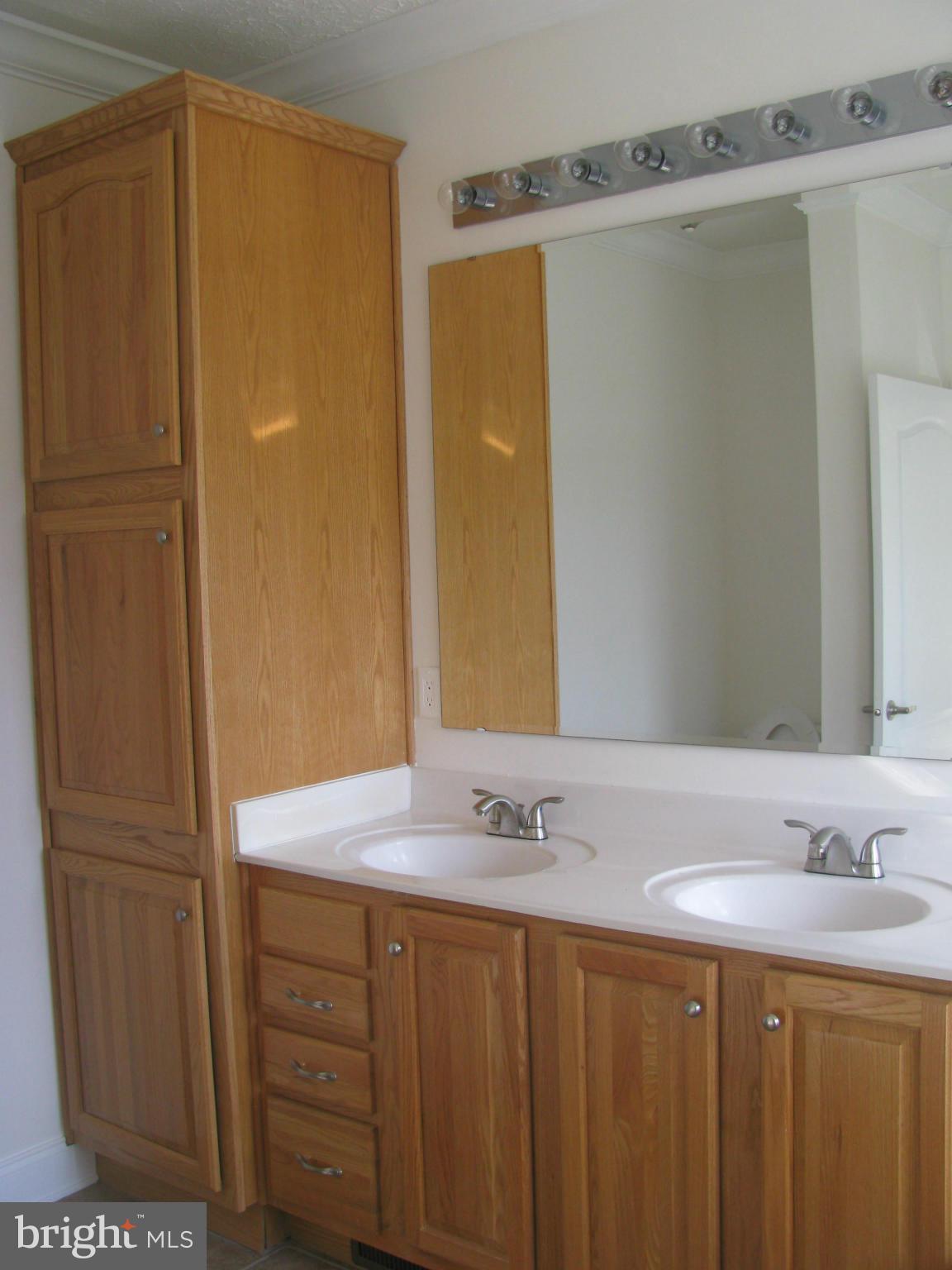 CEDAR RUN KNOLLS - Residential