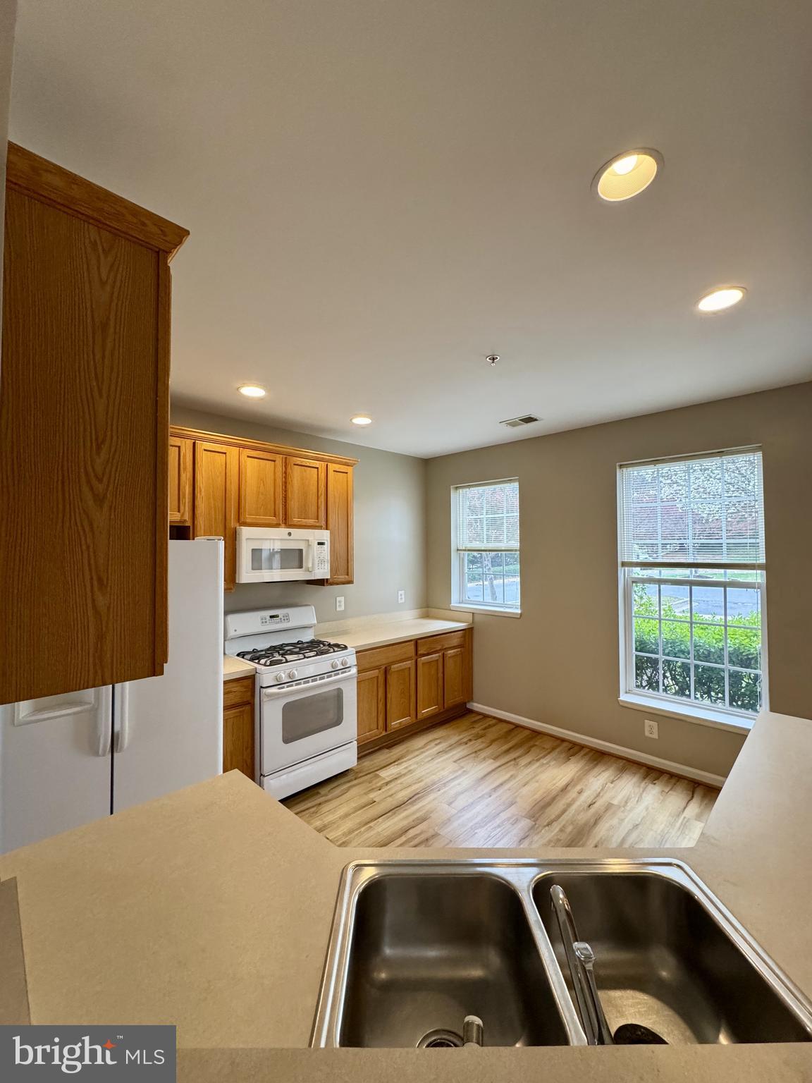 BALLENGER CROSSING - Residential Lease