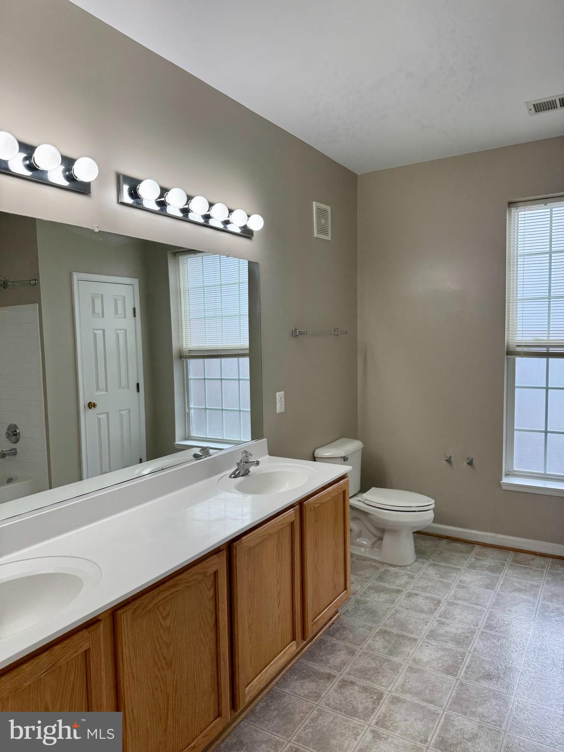 BALLENGER CROSSING - Residential Lease