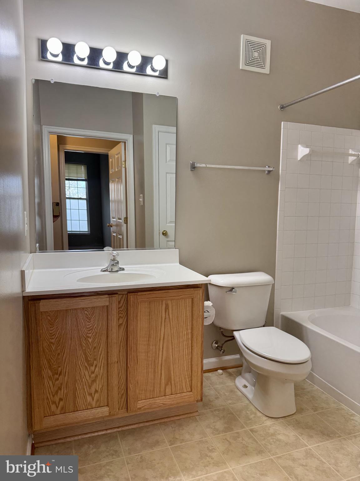 BALLENGER CROSSING - Residential Lease