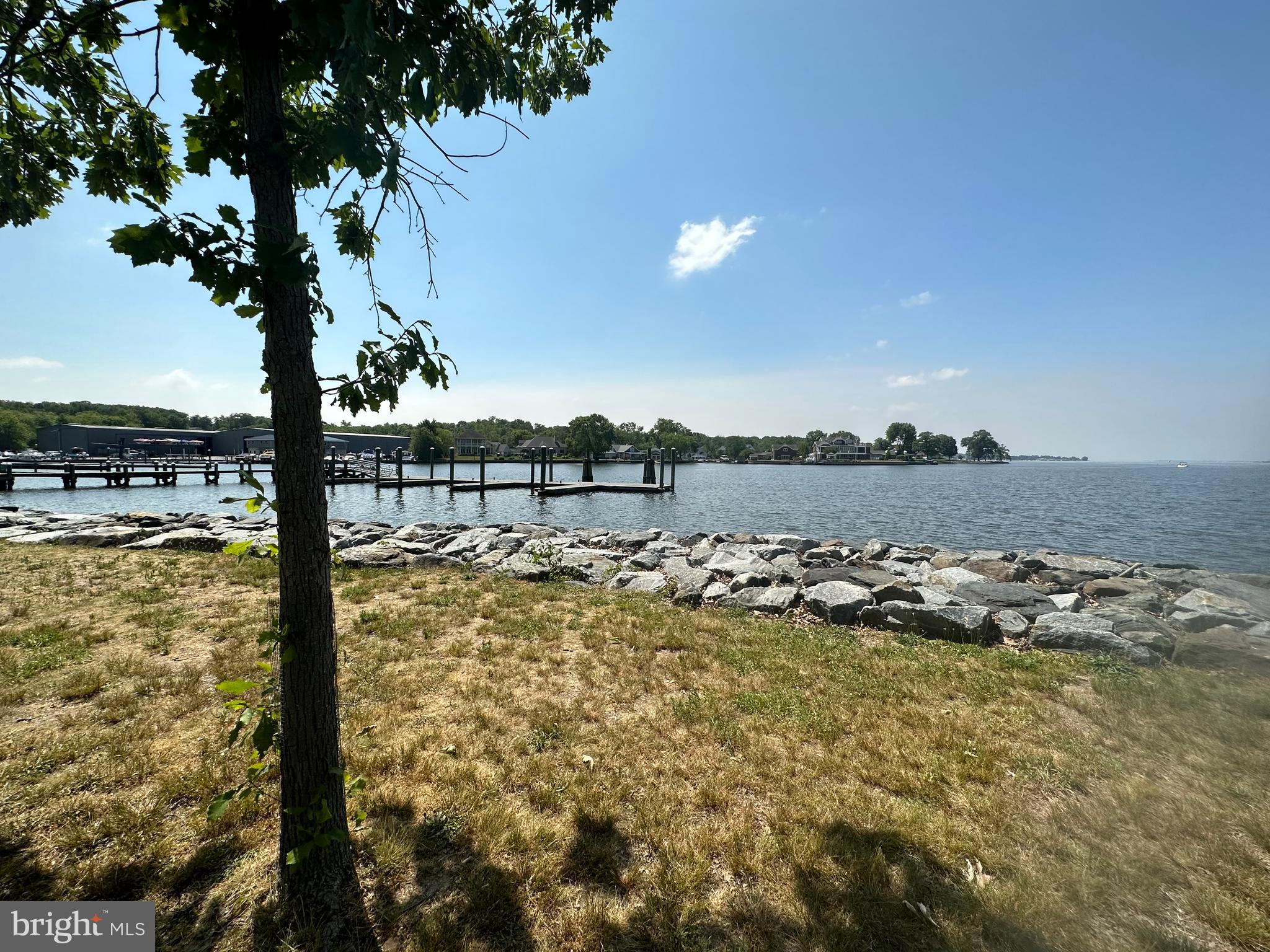 MONTGOMERY OAKS - Residential