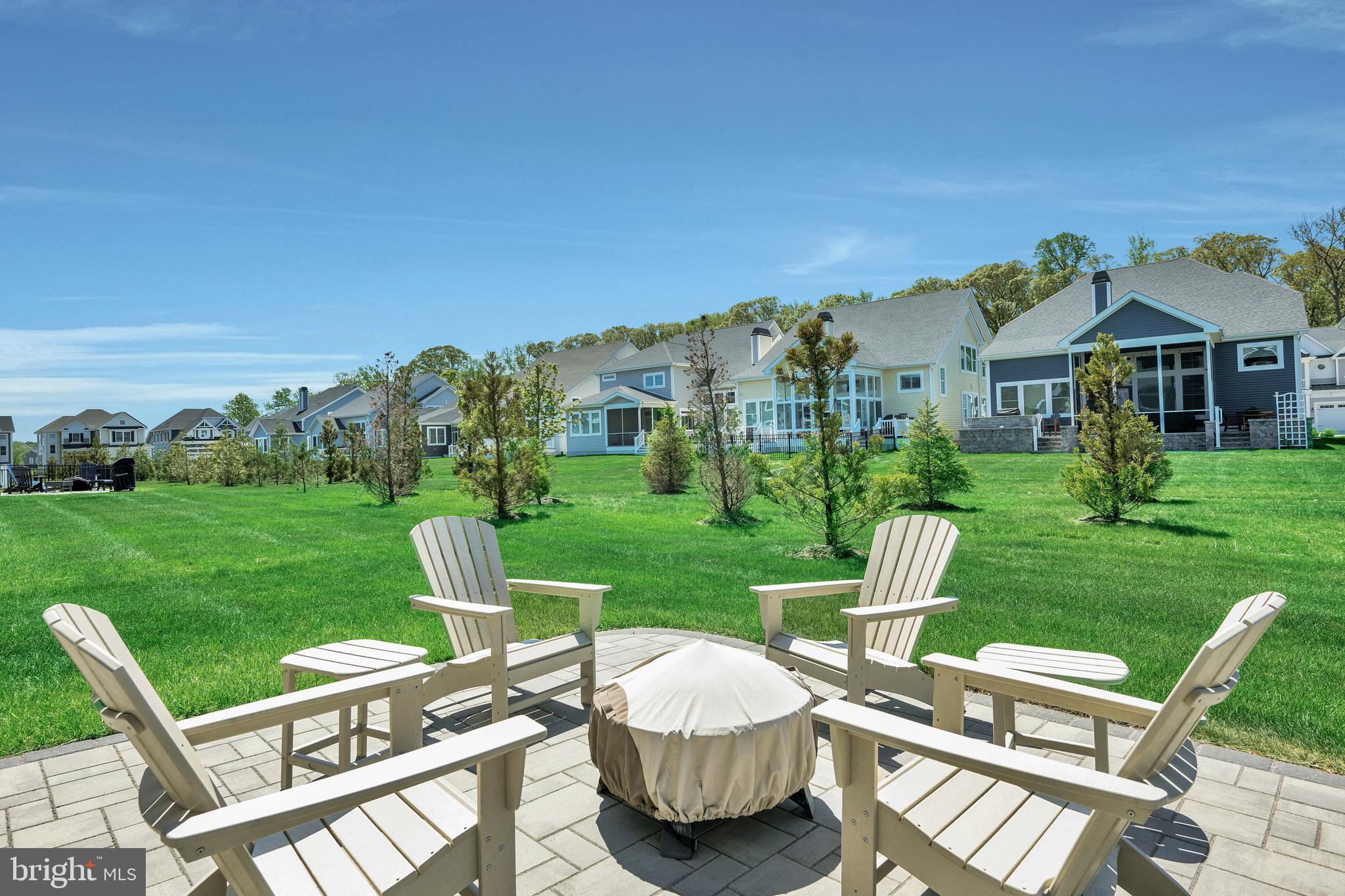 GOVERNORS - Residential