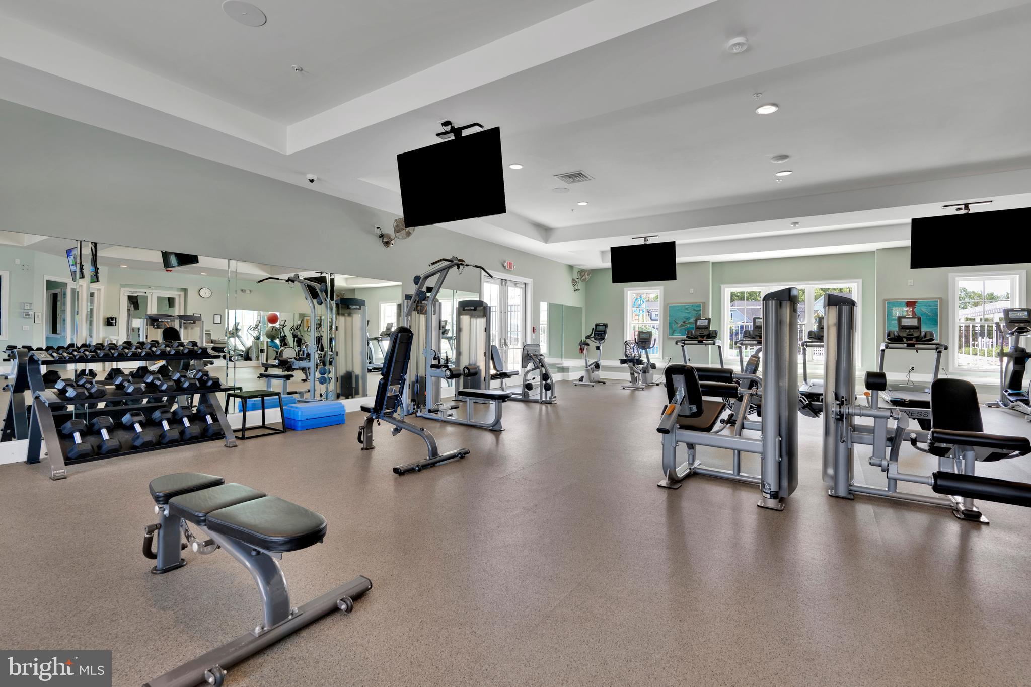 GOVERNORS - Residential