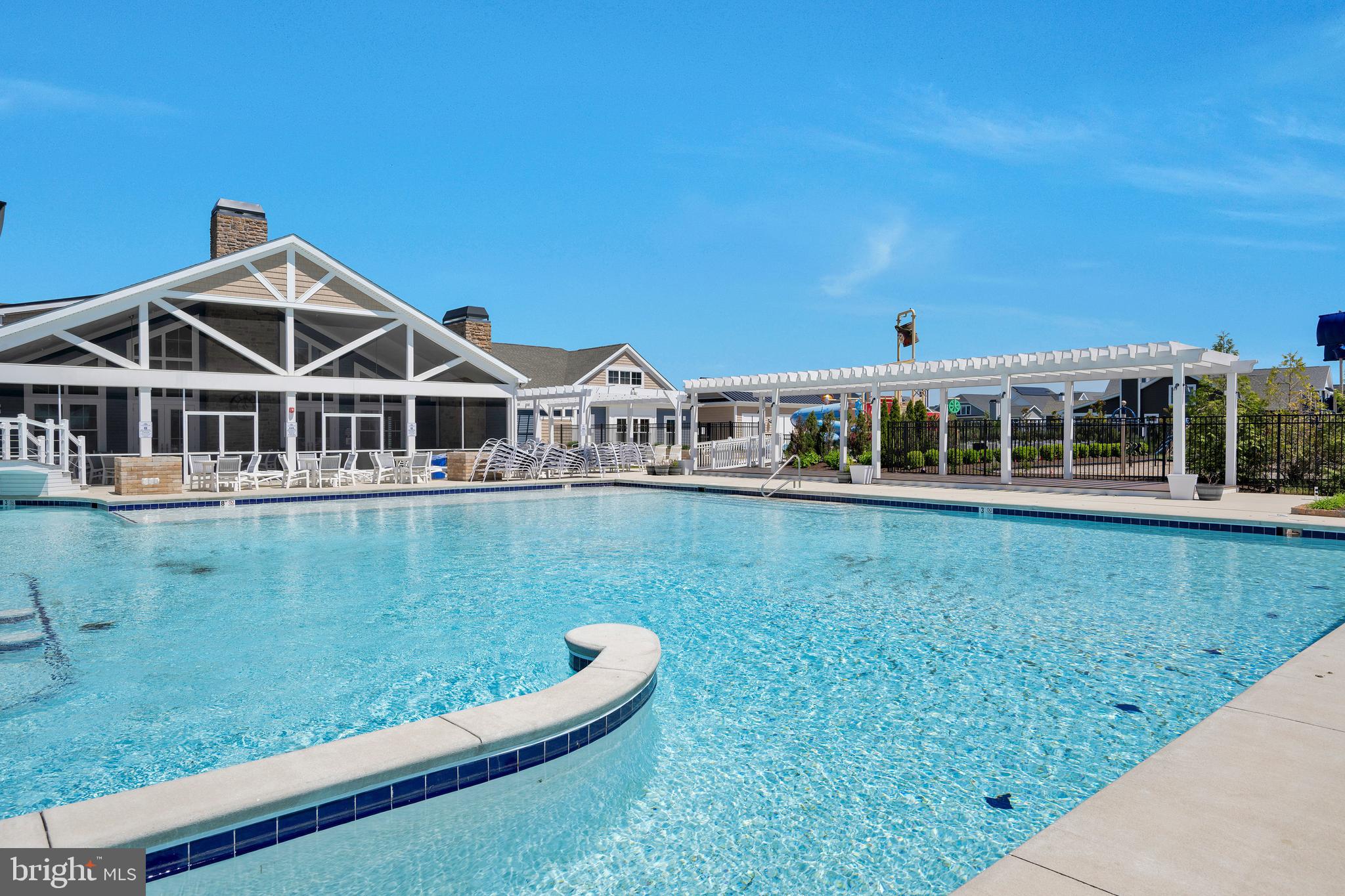 GOVERNORS - Residential