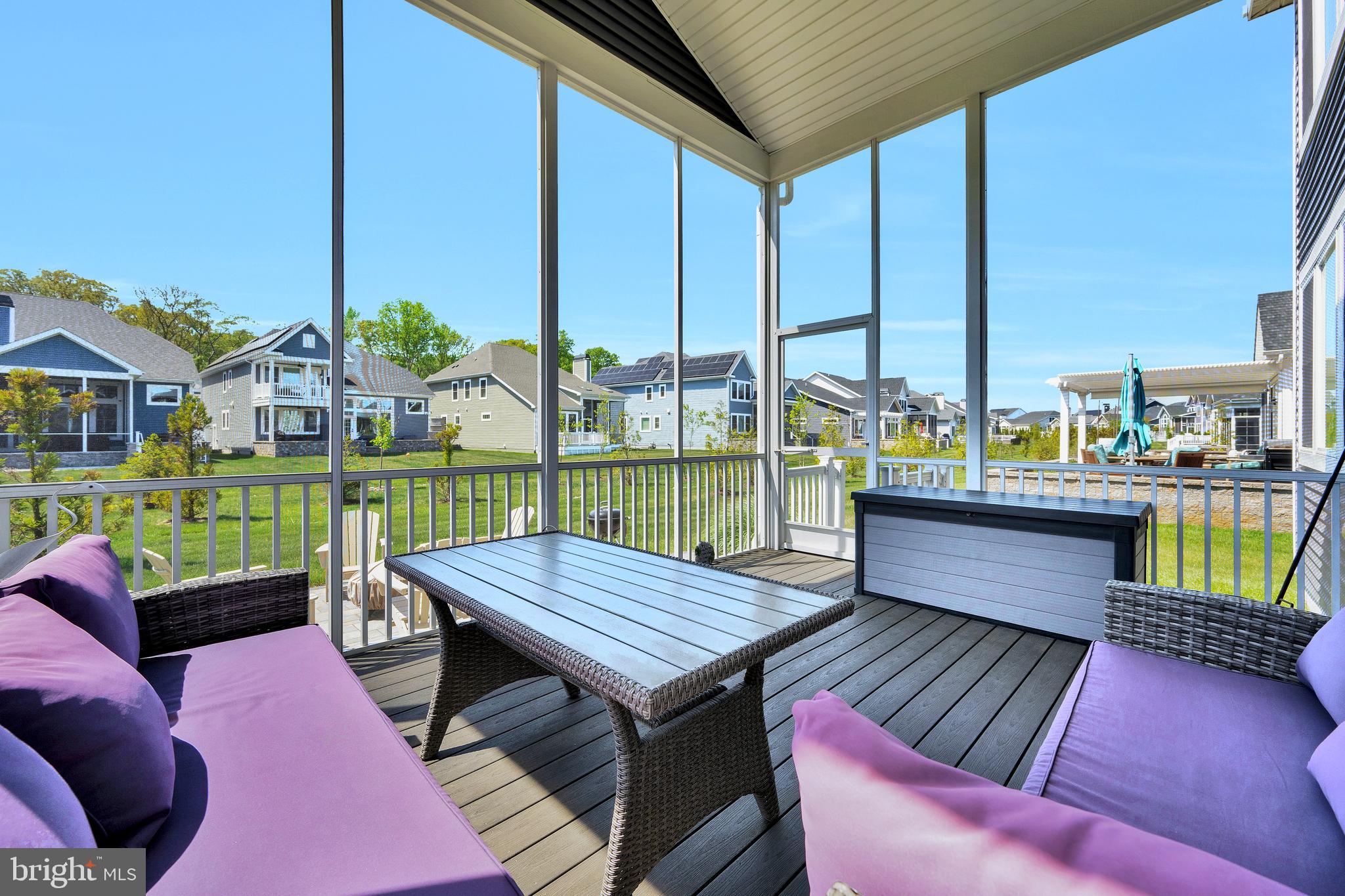 GOVERNORS - Residential