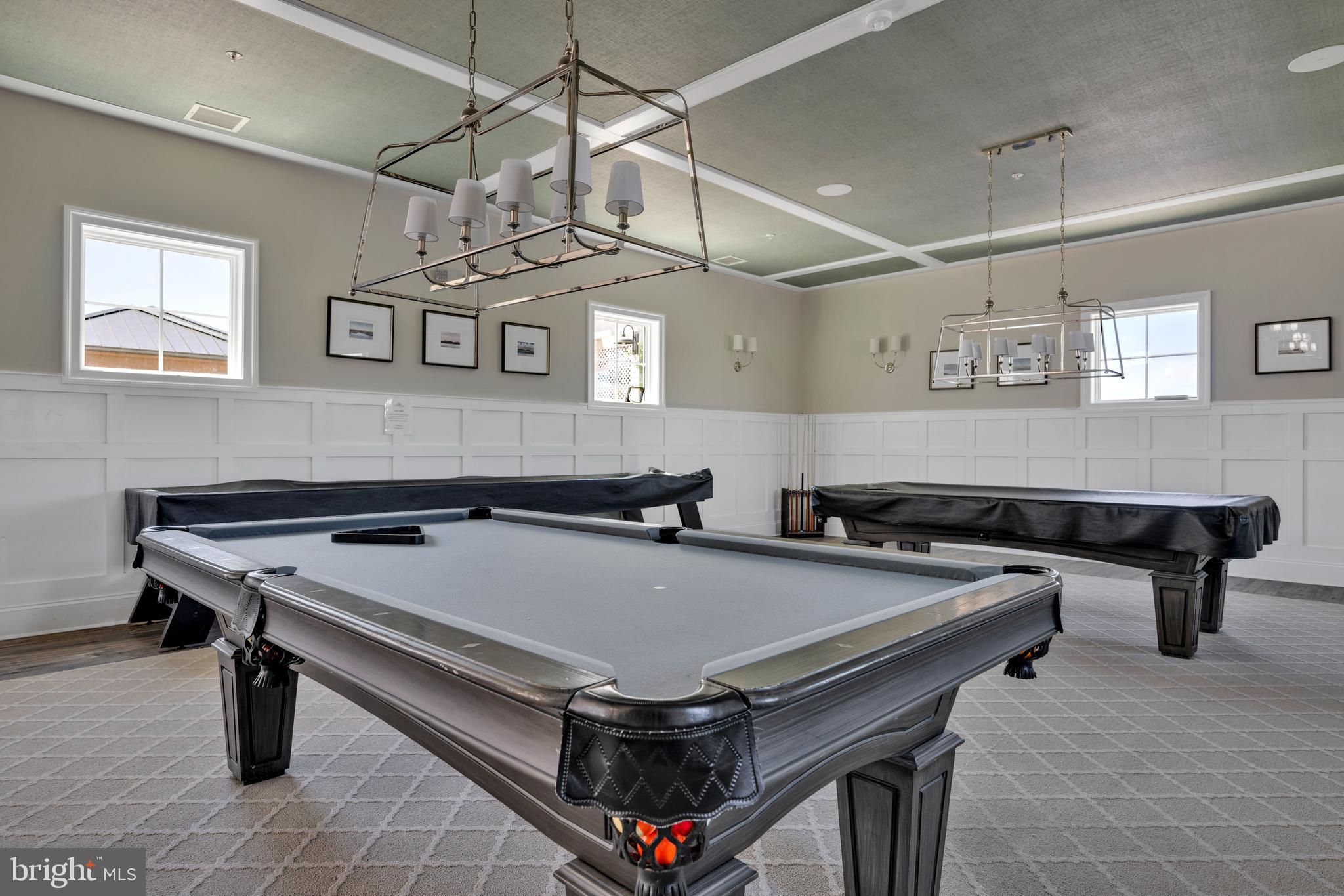 GOVERNORS - Residential