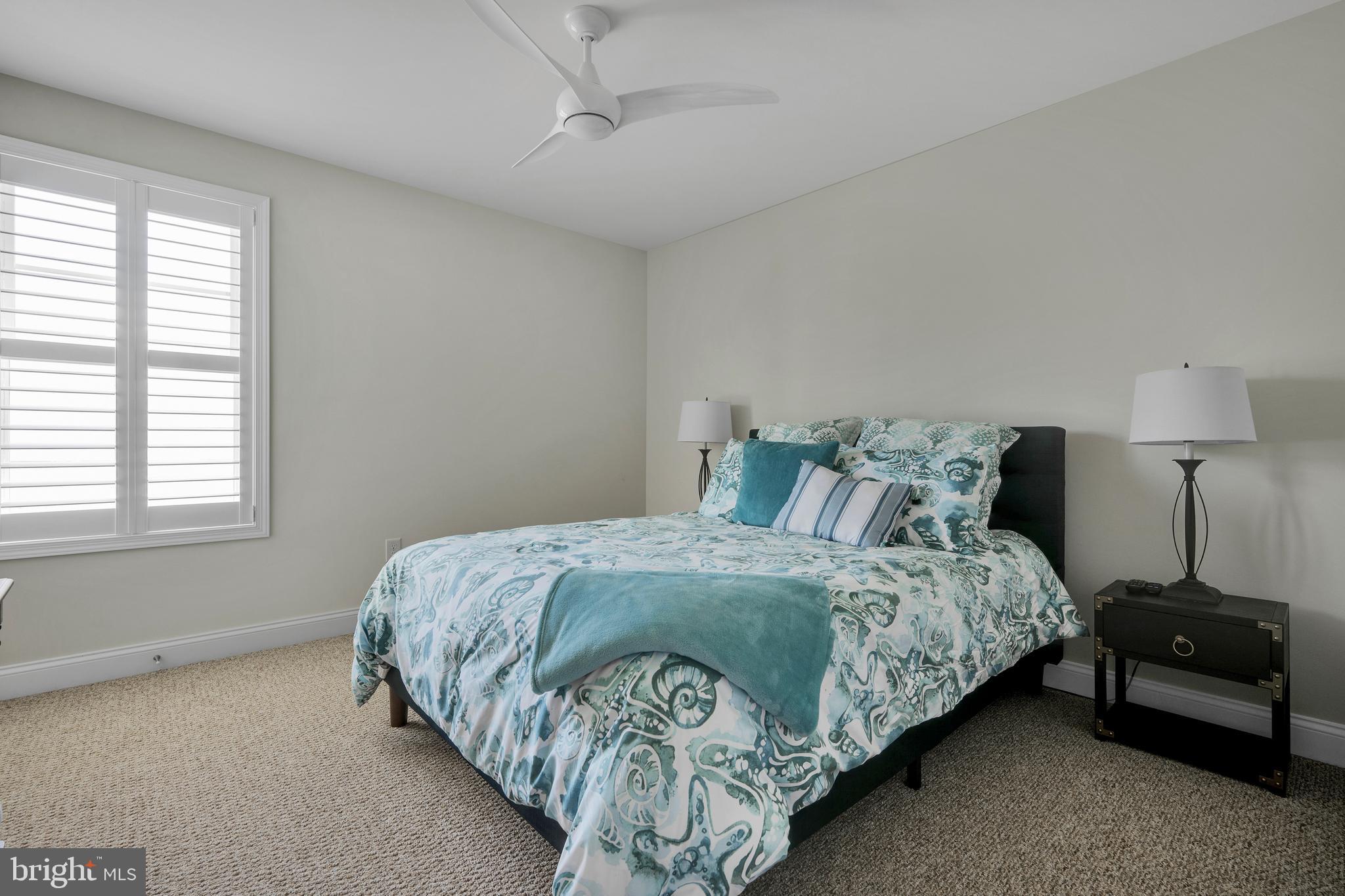 GOVERNORS - Residential