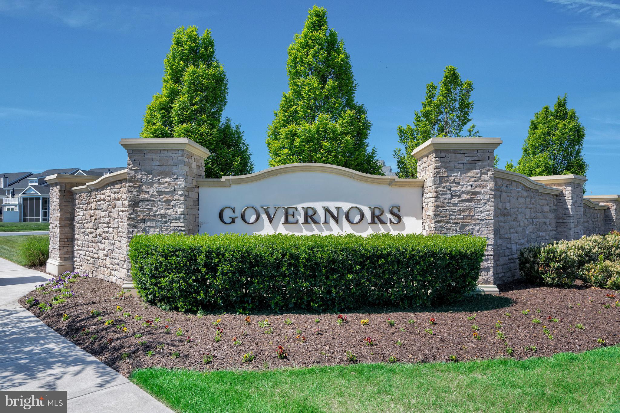 GOVERNORS - Residential