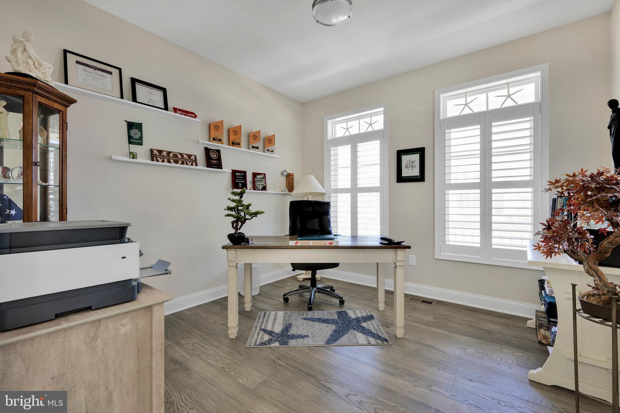 GOVERNORS - Residential