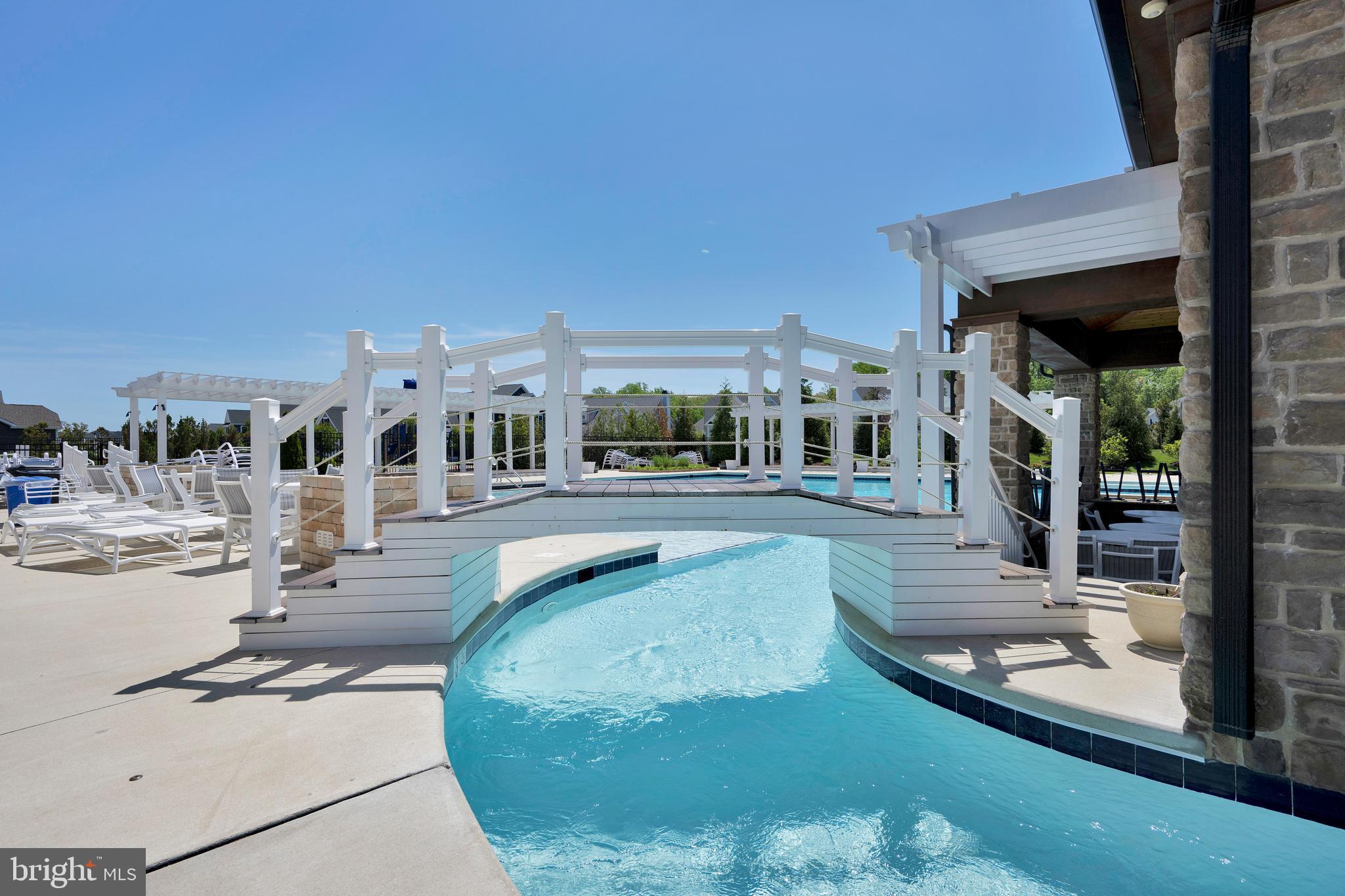 GOVERNORS - Residential