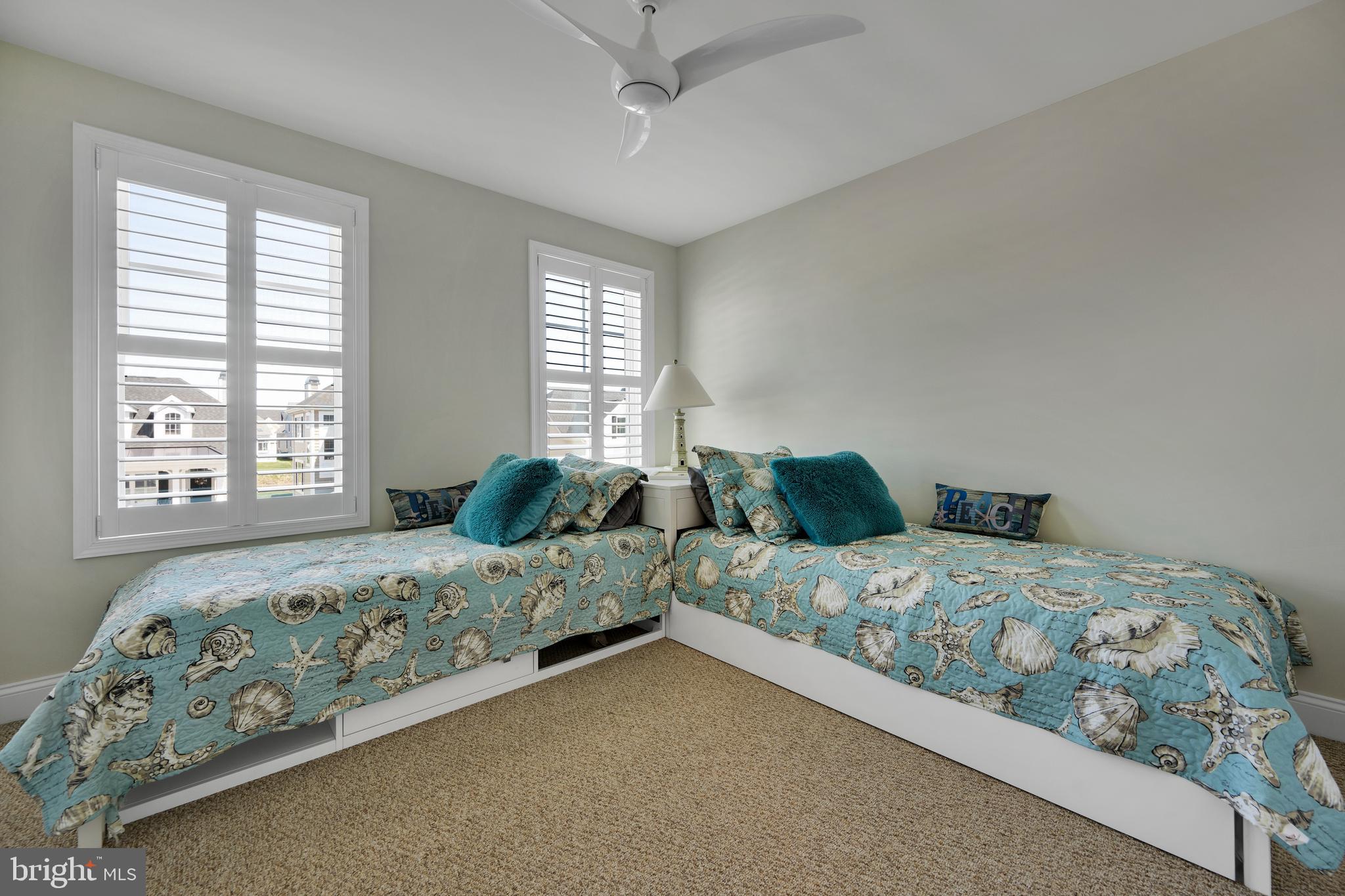 GOVERNORS - Residential