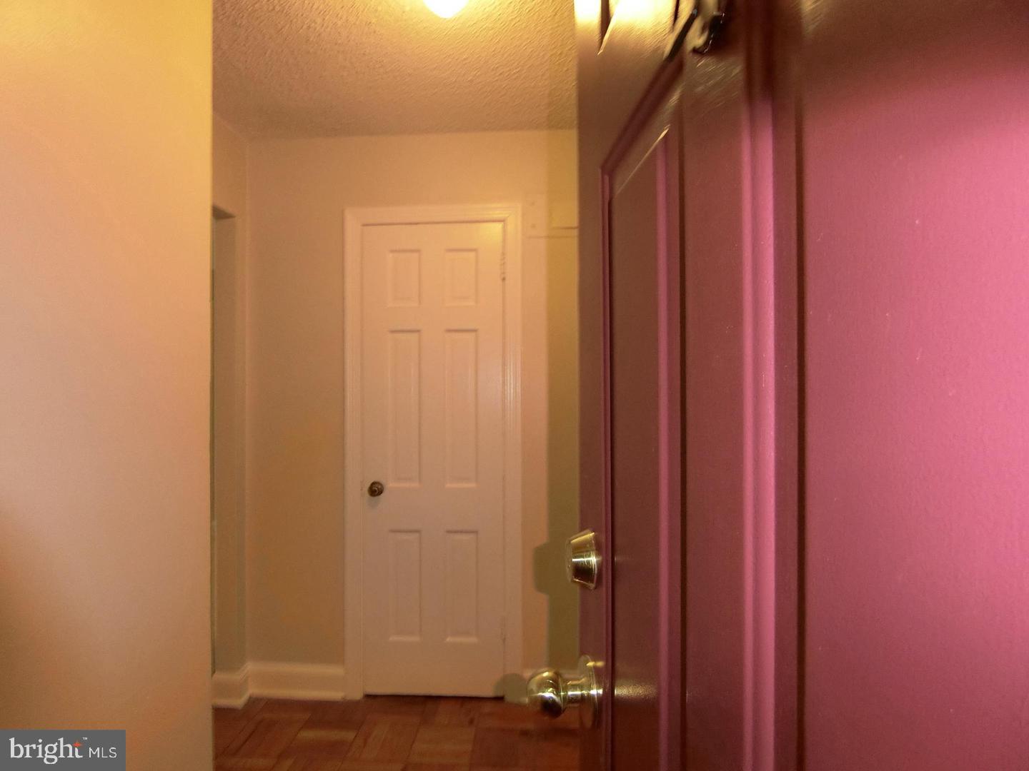 1734 W ABINGDON DRIVE 202