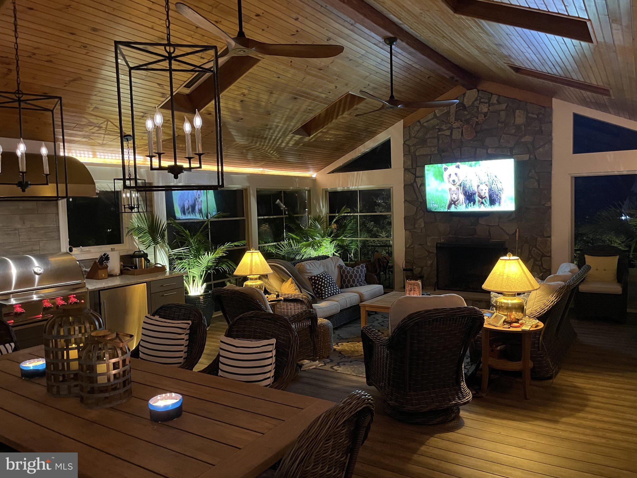 SUMMERHOUSE LANDING - Residential