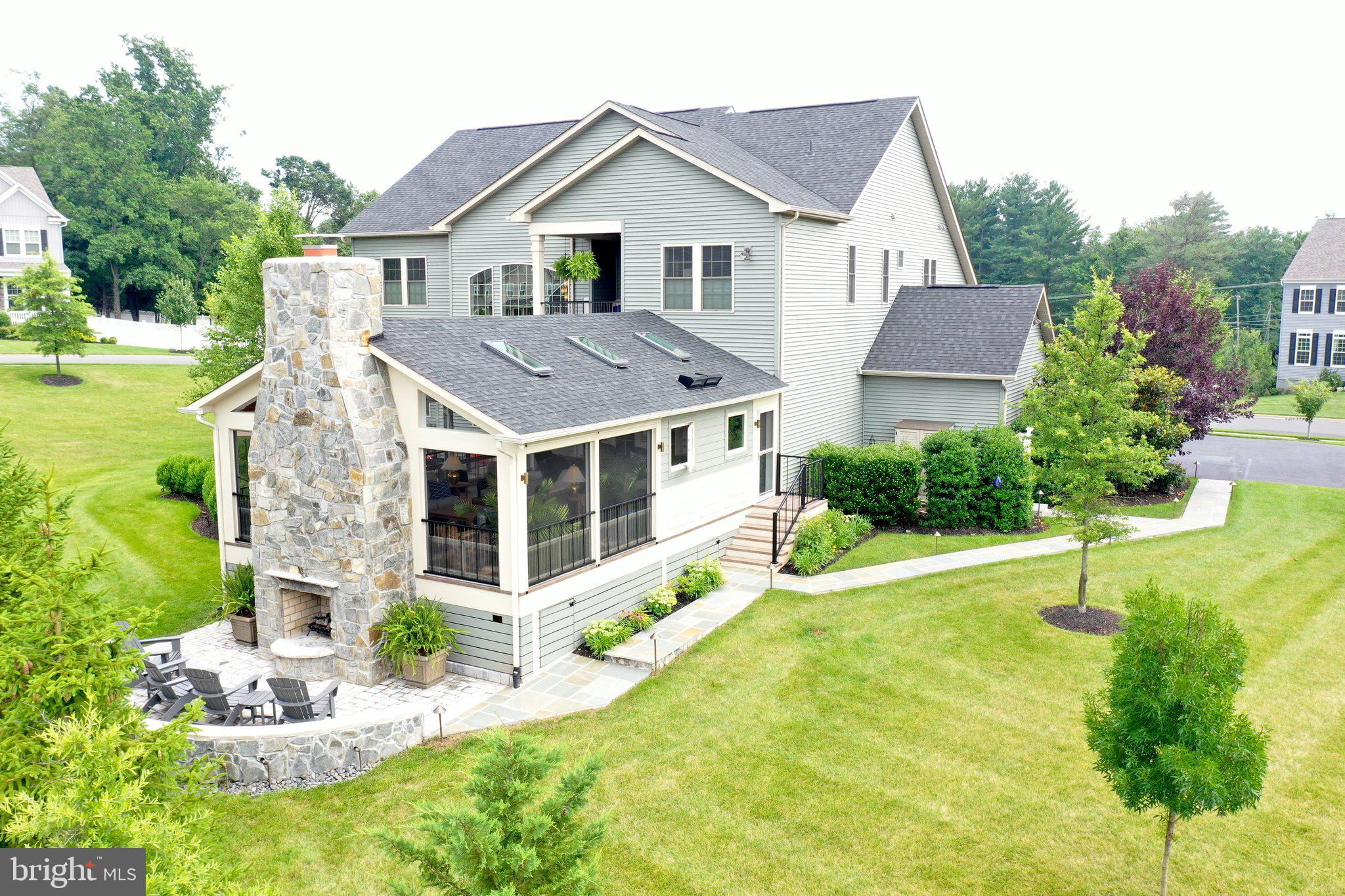 SUMMERHOUSE LANDING - Residential