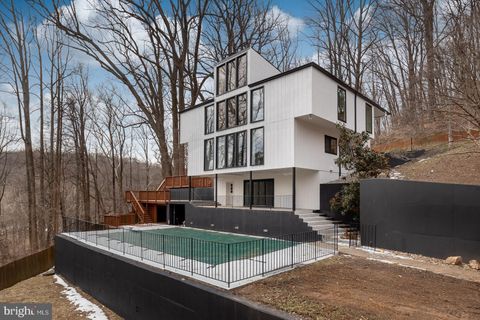 903 IVY HILL ROAD COCKEYSVILLE MD 21030