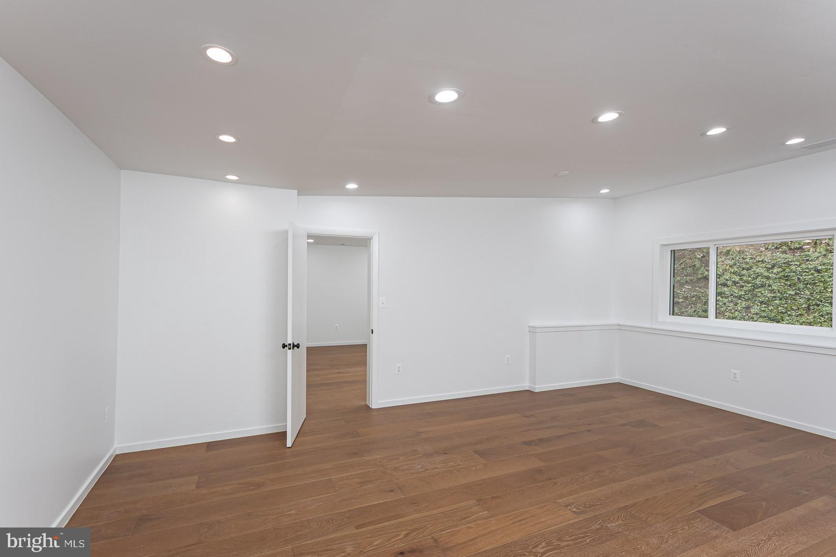 IVY HILL - Residential