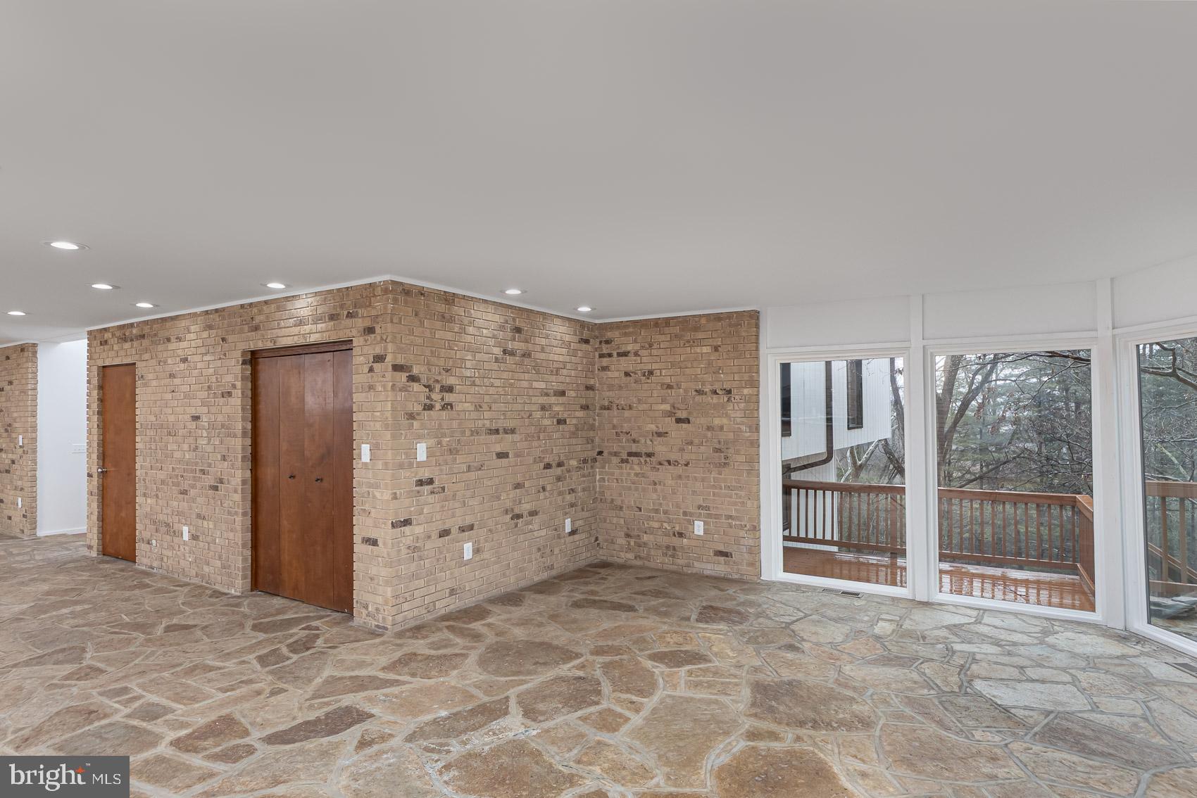 IVY HILL - Residential