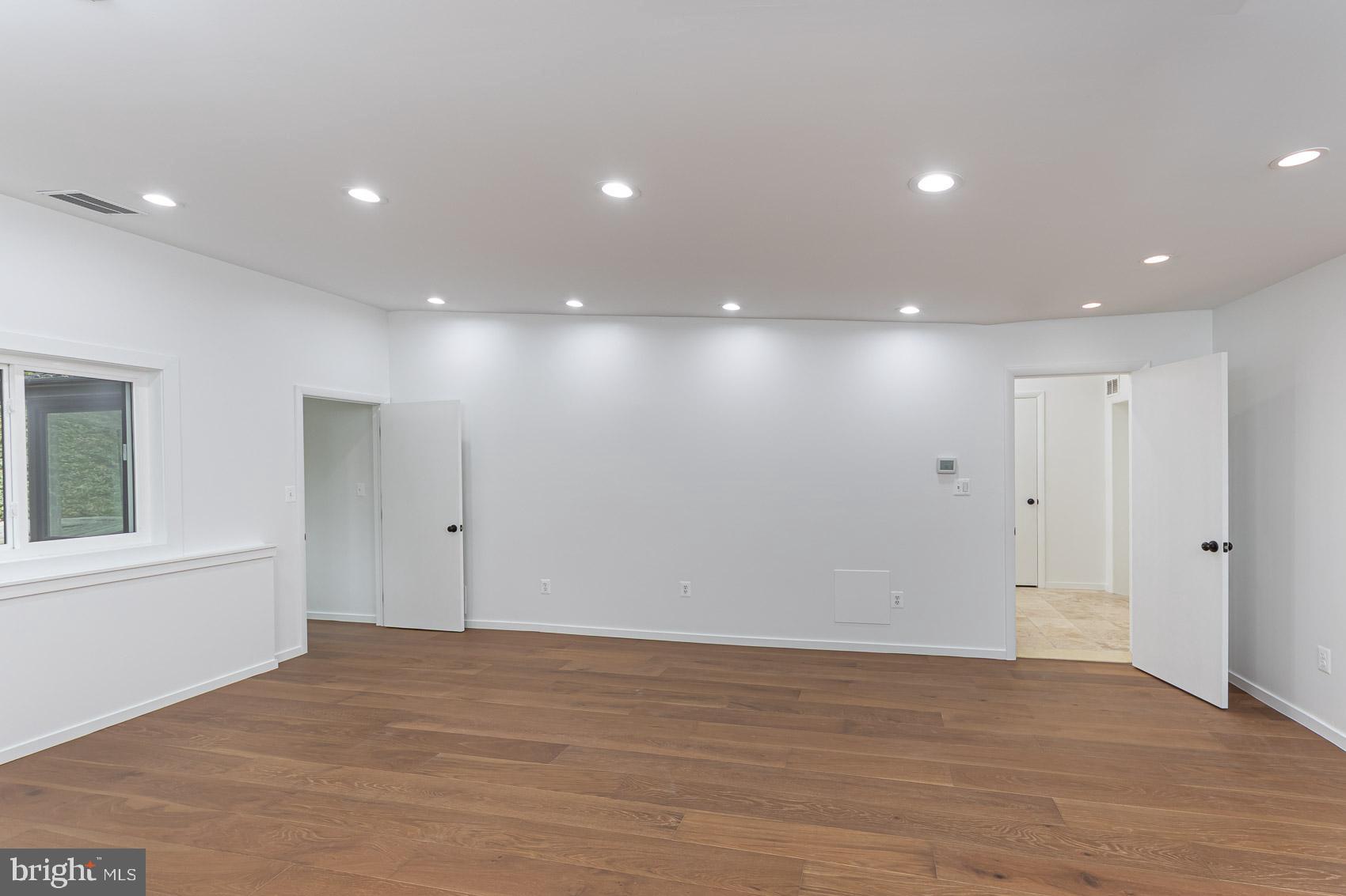 IVY HILL - Residential