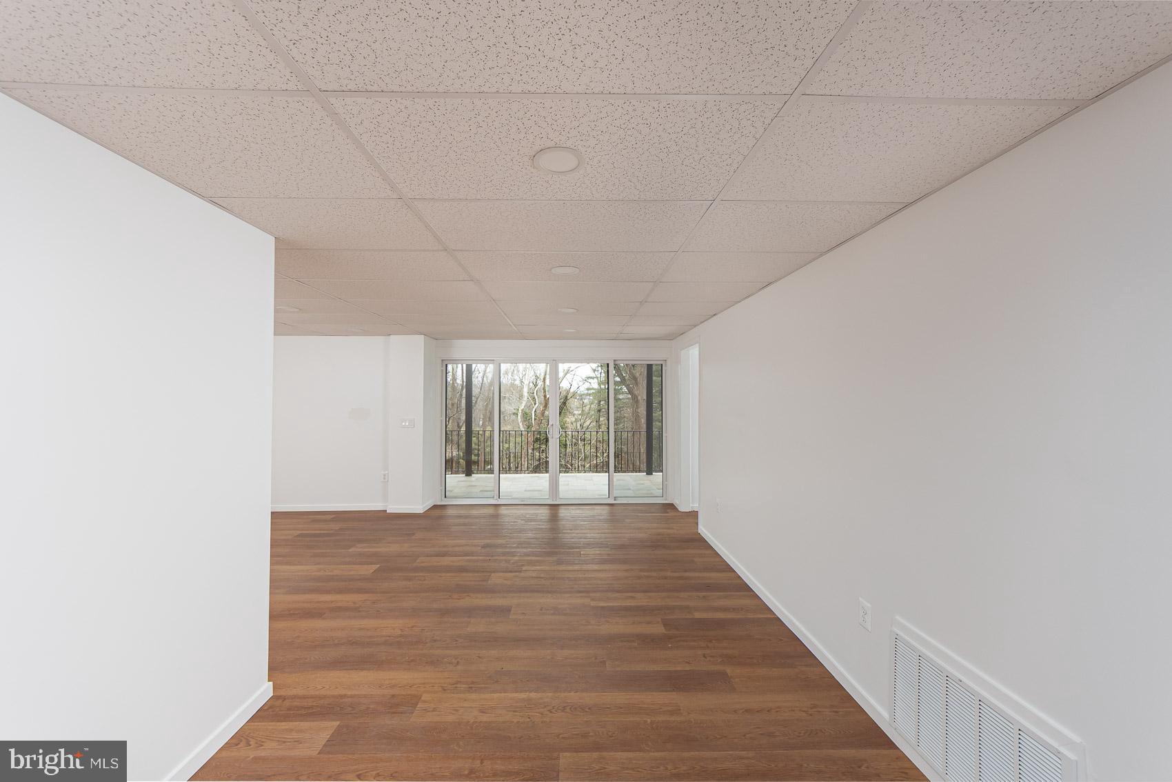 IVY HILL - Residential