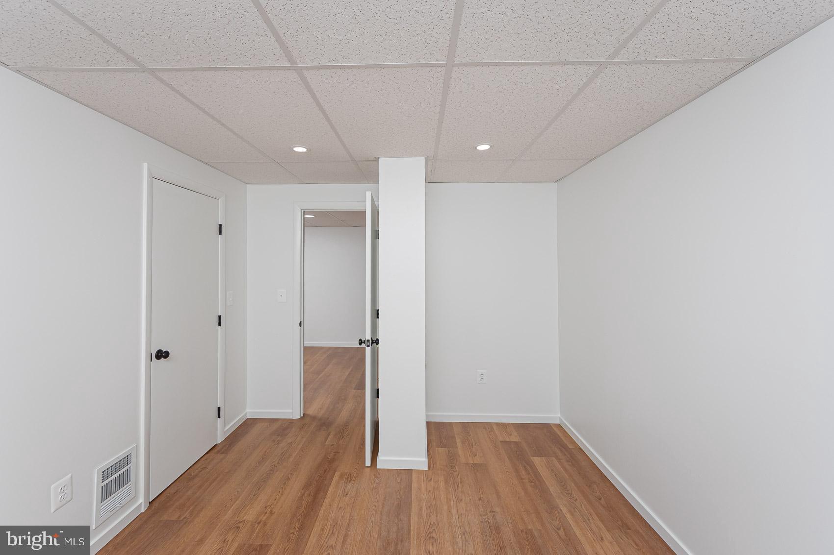 IVY HILL - Residential