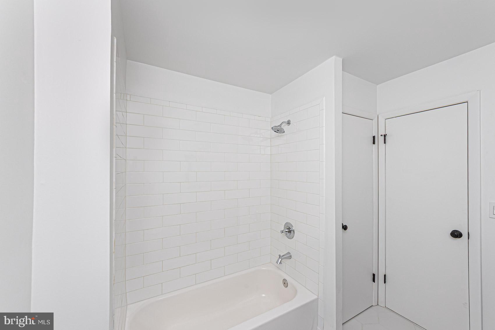 IVY HILL - Residential