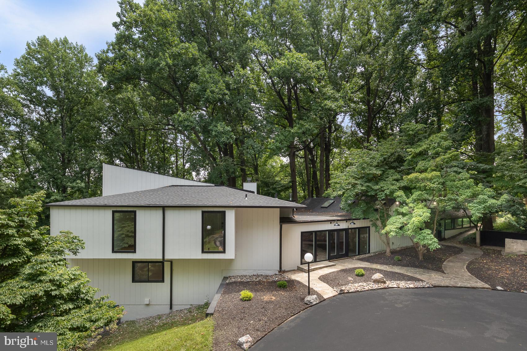 903 IVY HILL ROAD