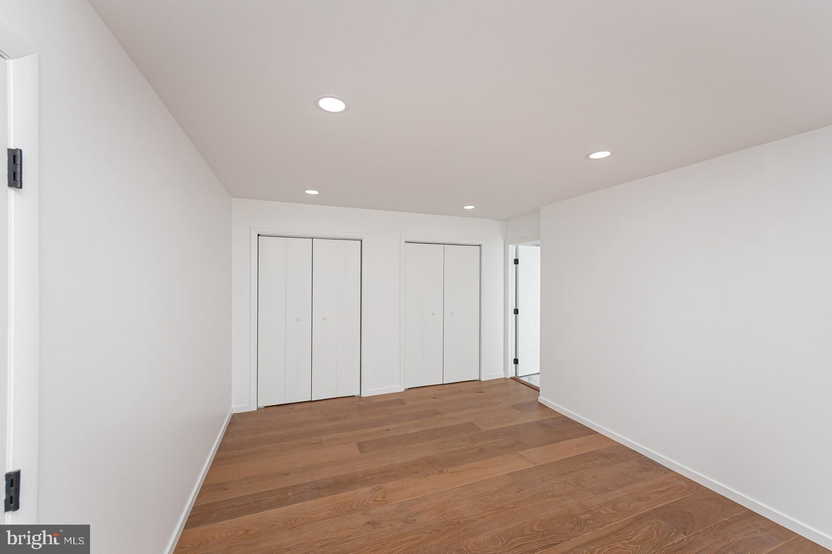 IVY HILL - Residential