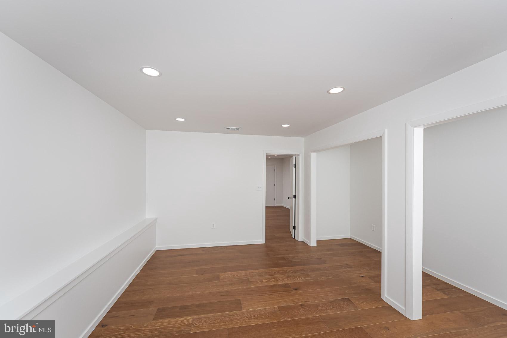 IVY HILL - Residential