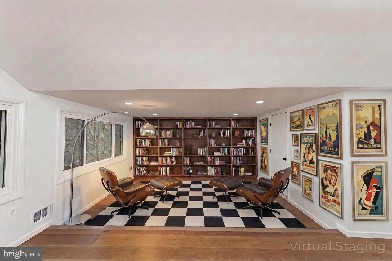 IVY HILL - Residential