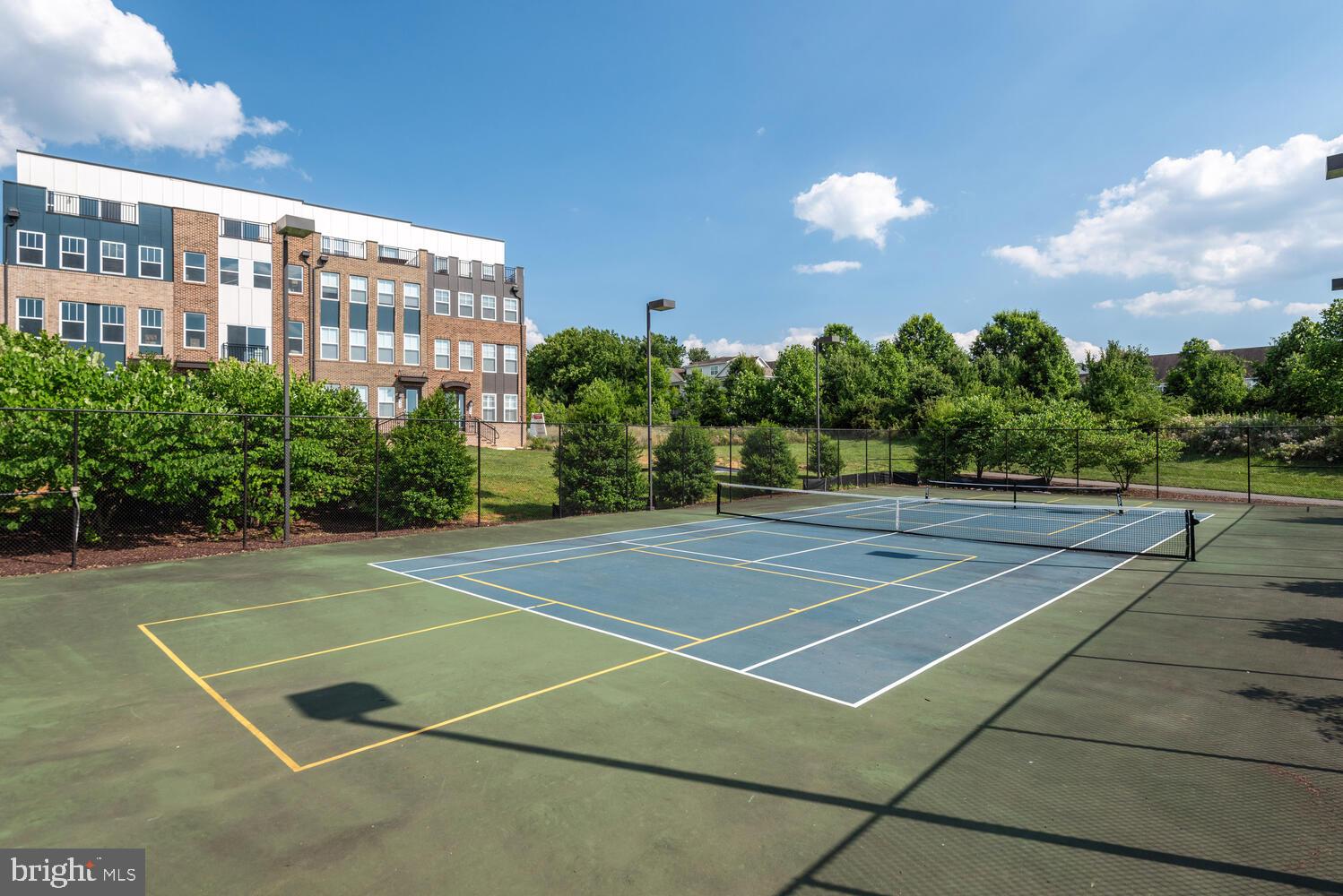 CROWN FARM - Residential