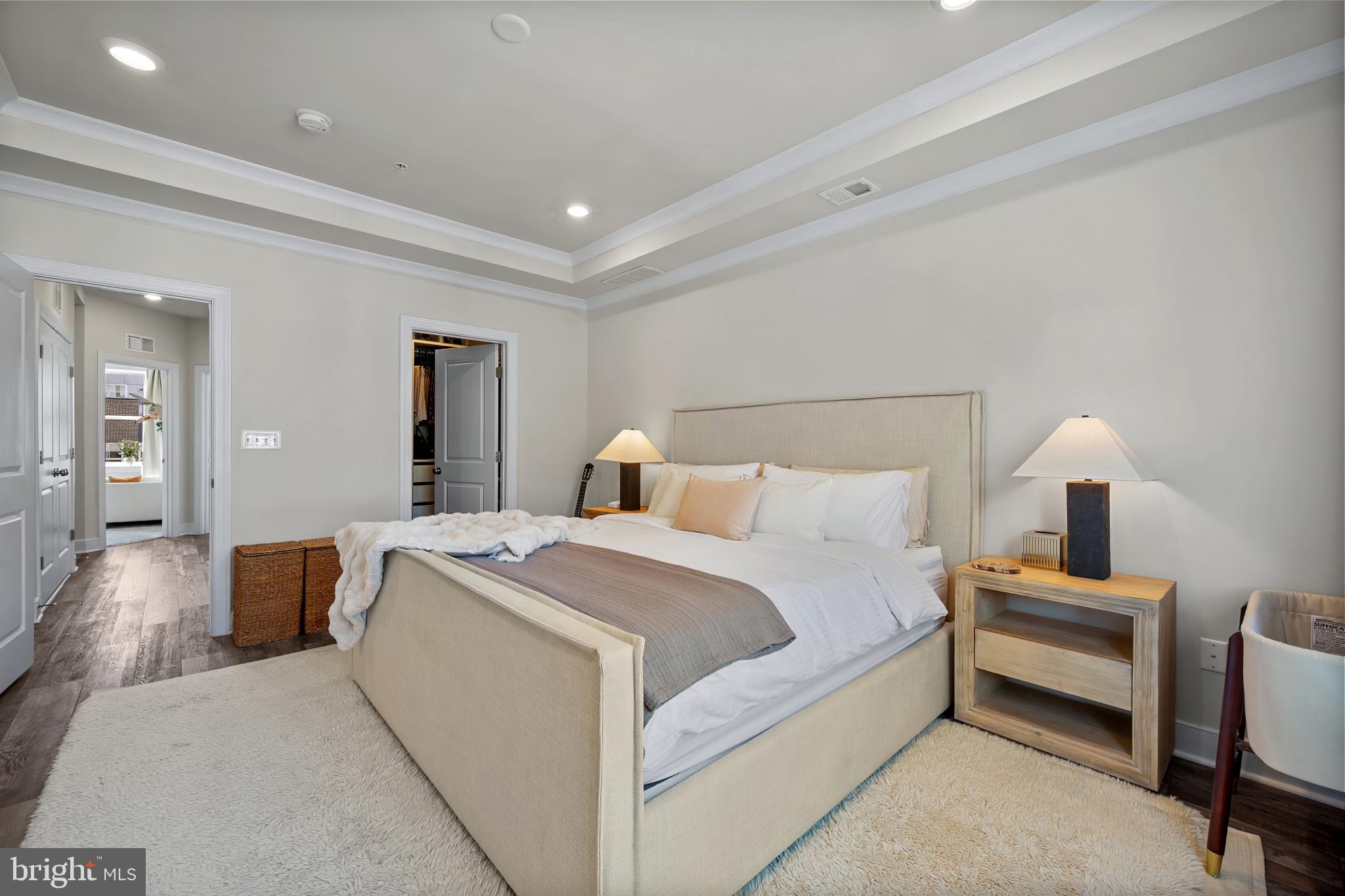 CROWN FARM - Residential