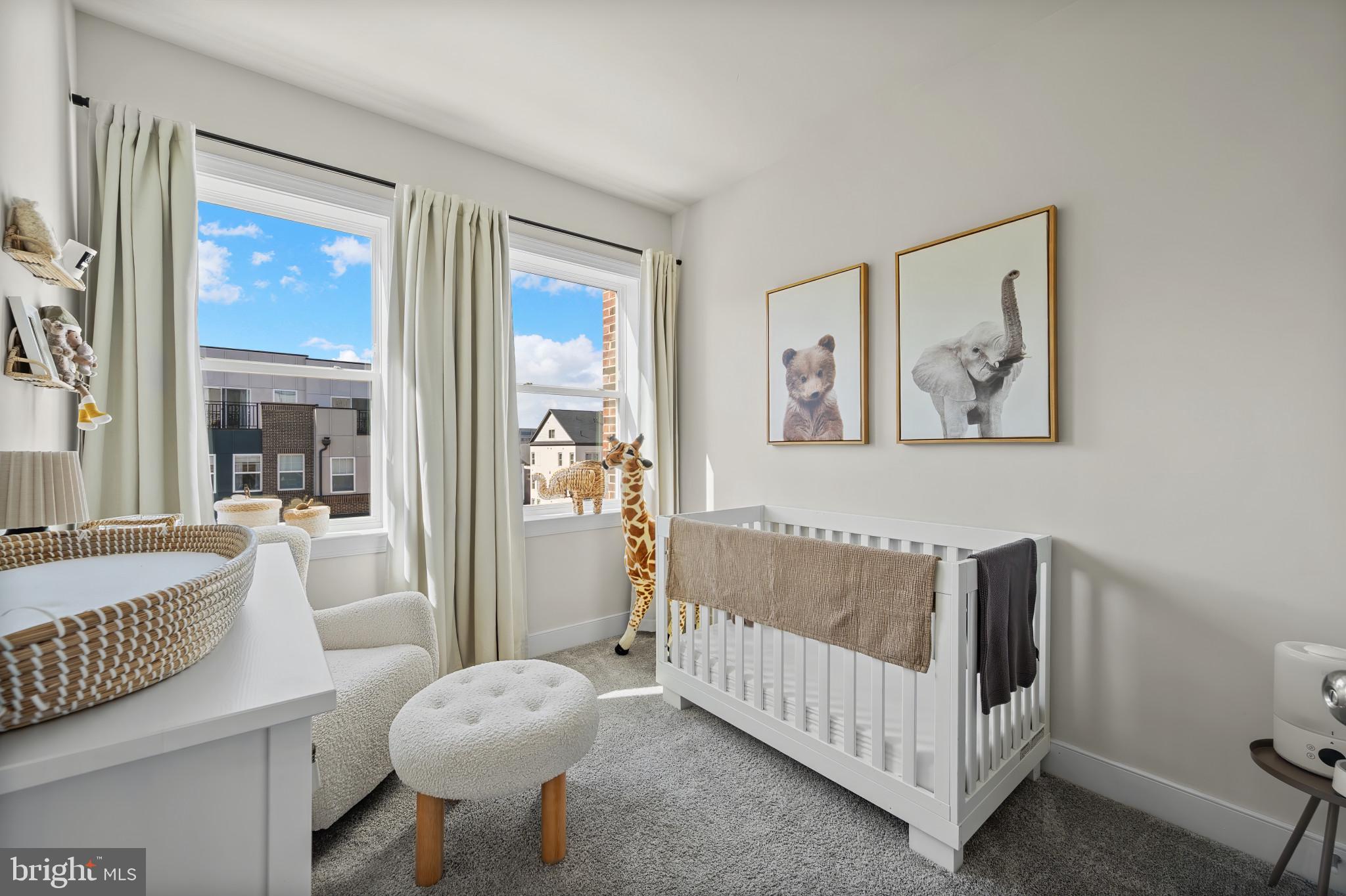 CROWN FARM - Residential