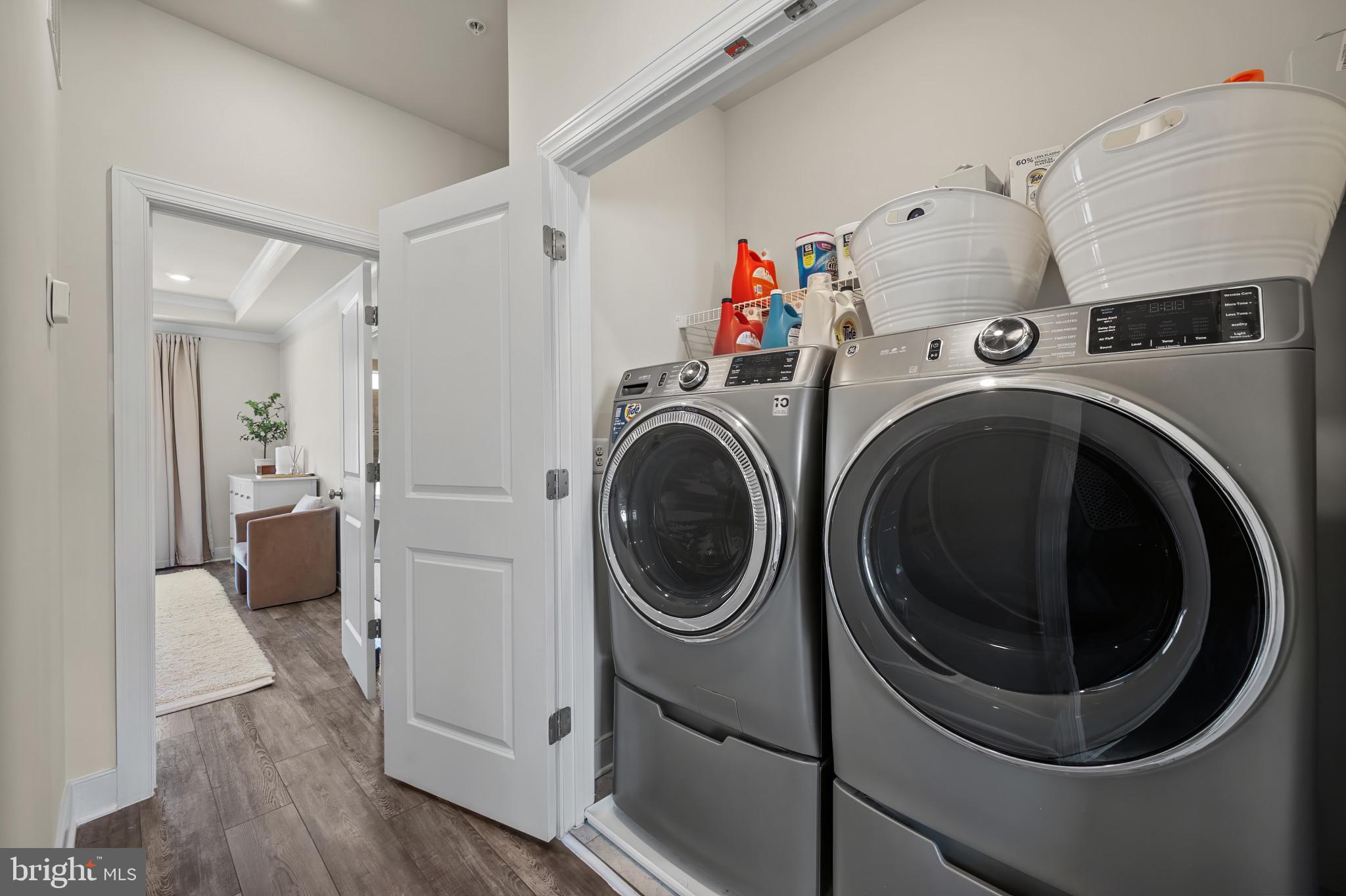 CROWN FARM - Residential