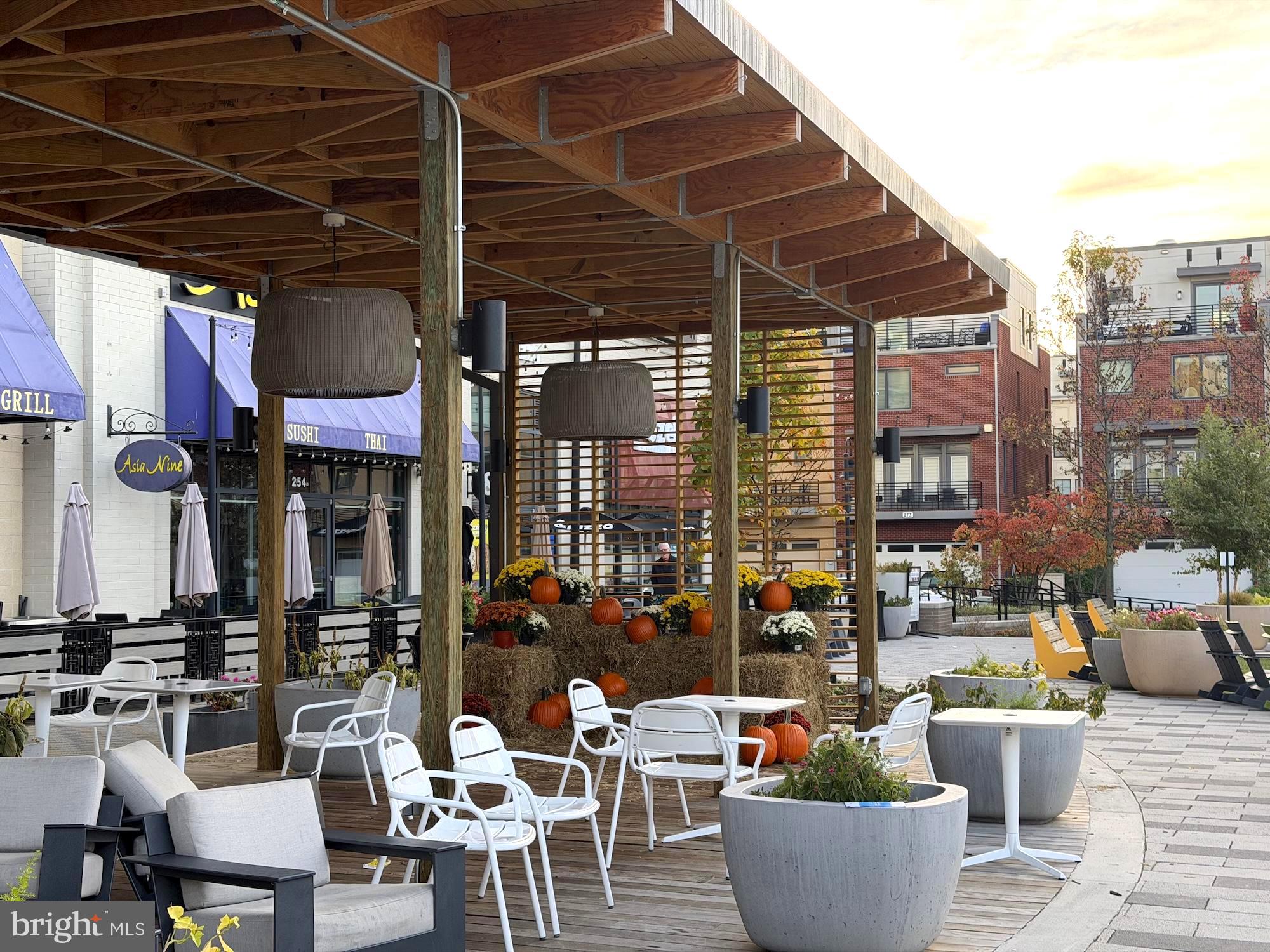 CROWN FARM - Residential