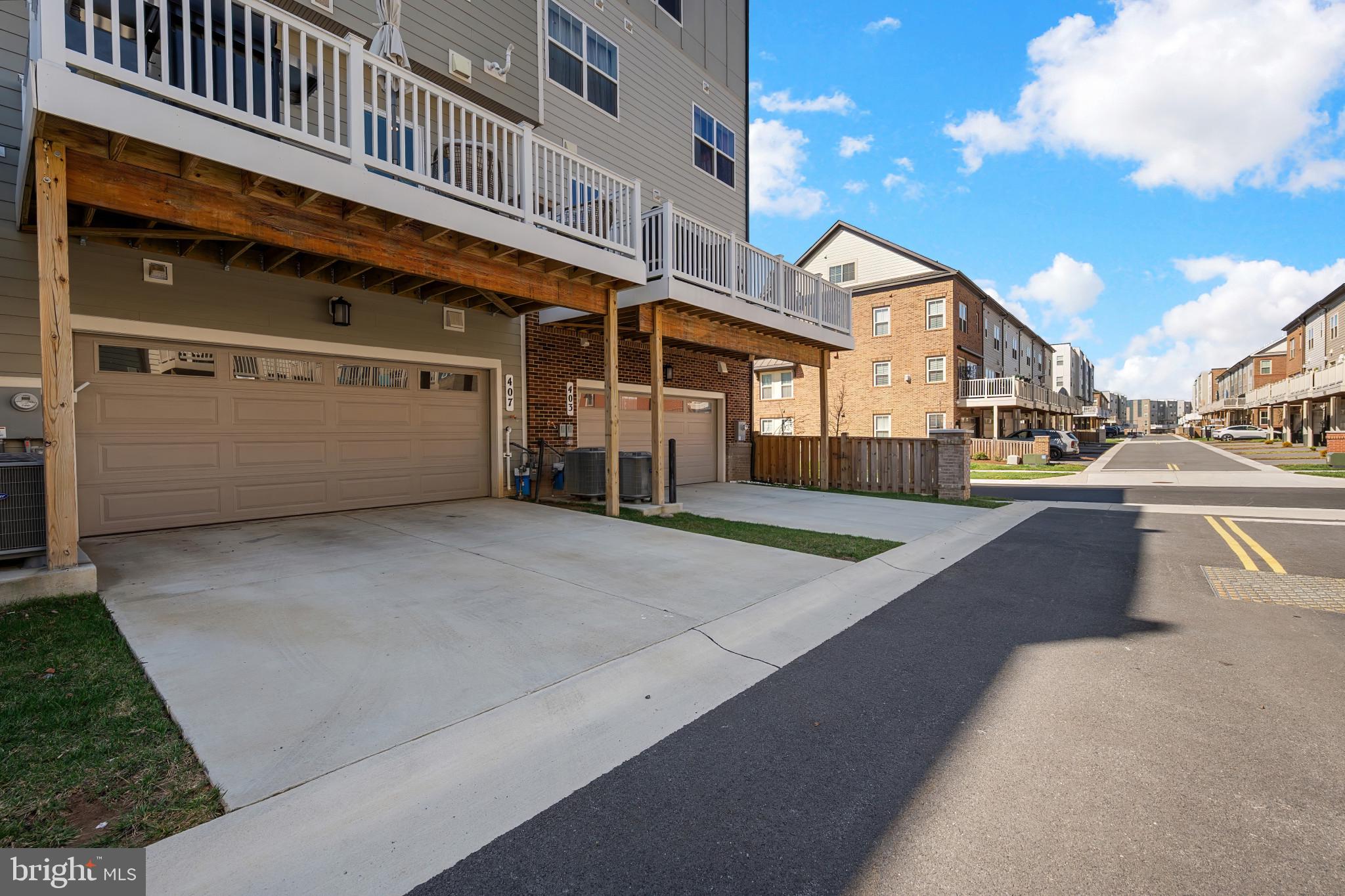 CROWN FARM - Residential