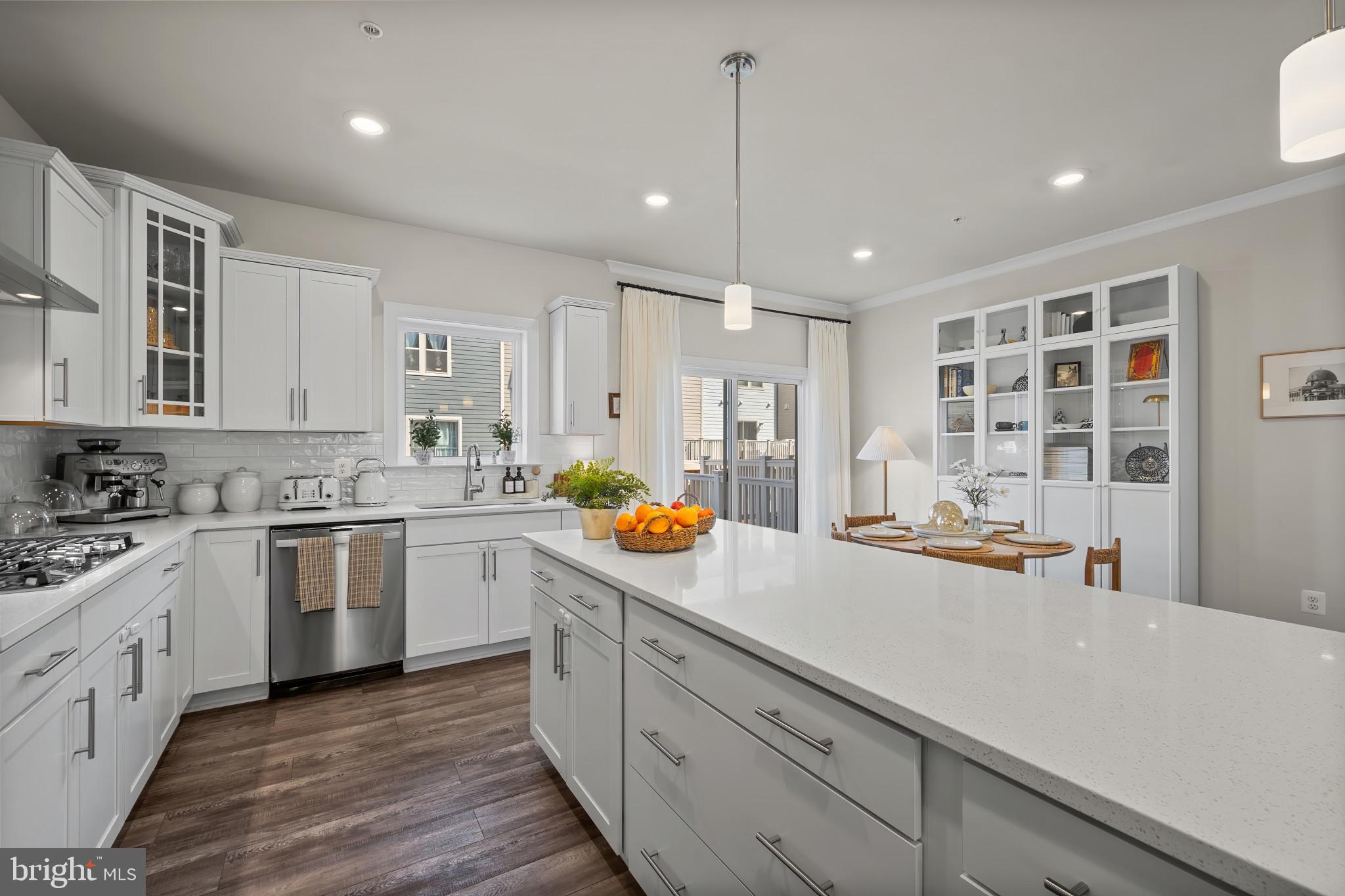 CROWN FARM - Residential