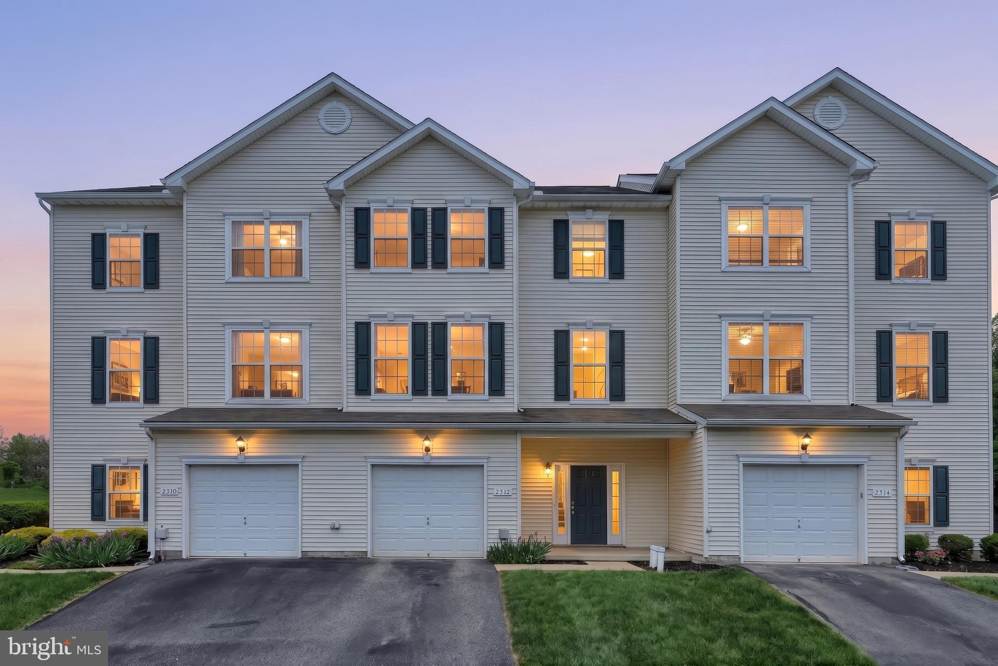 2312 SUNNY HILL CIRCLE 2312