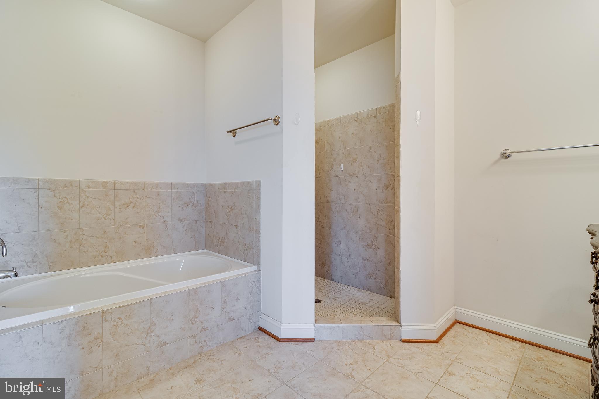 CENTENNIAL COMMONS - Residential