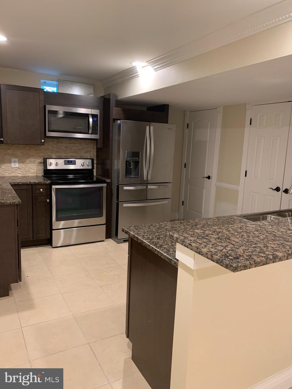 CLARKS GLEN - Residential Lease