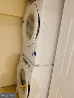 CLARKS GLEN - Residential Lease