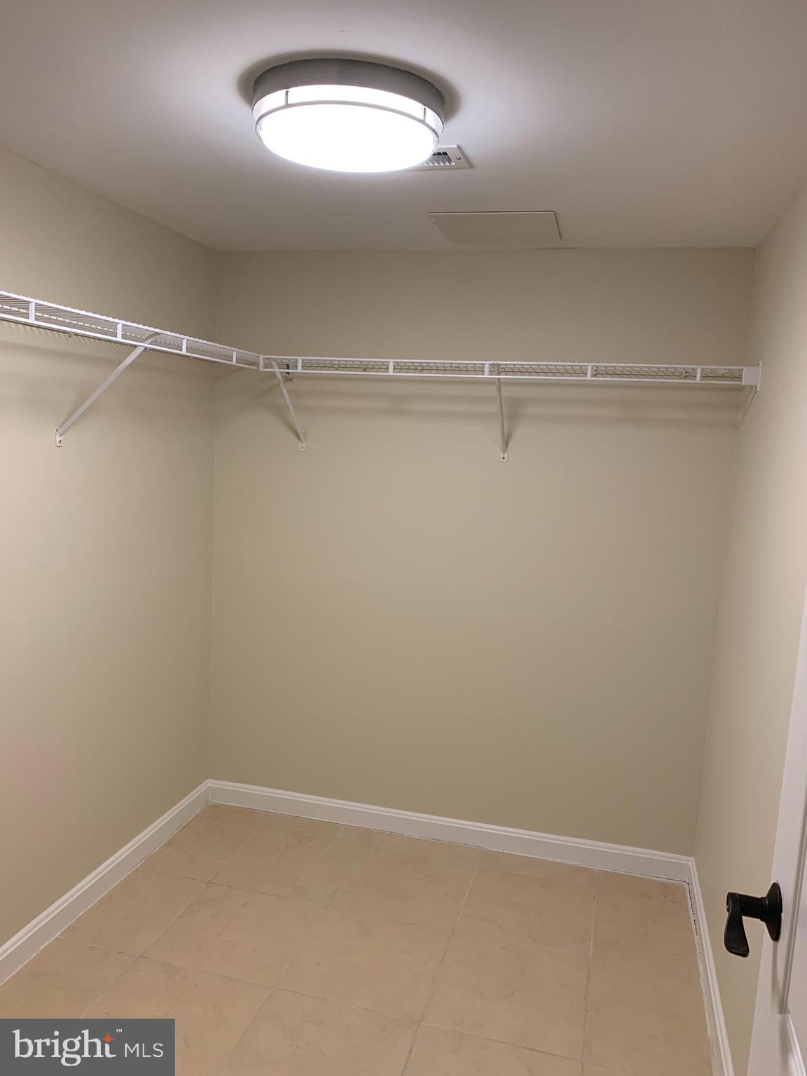 CLARKS GLEN - Residential Lease