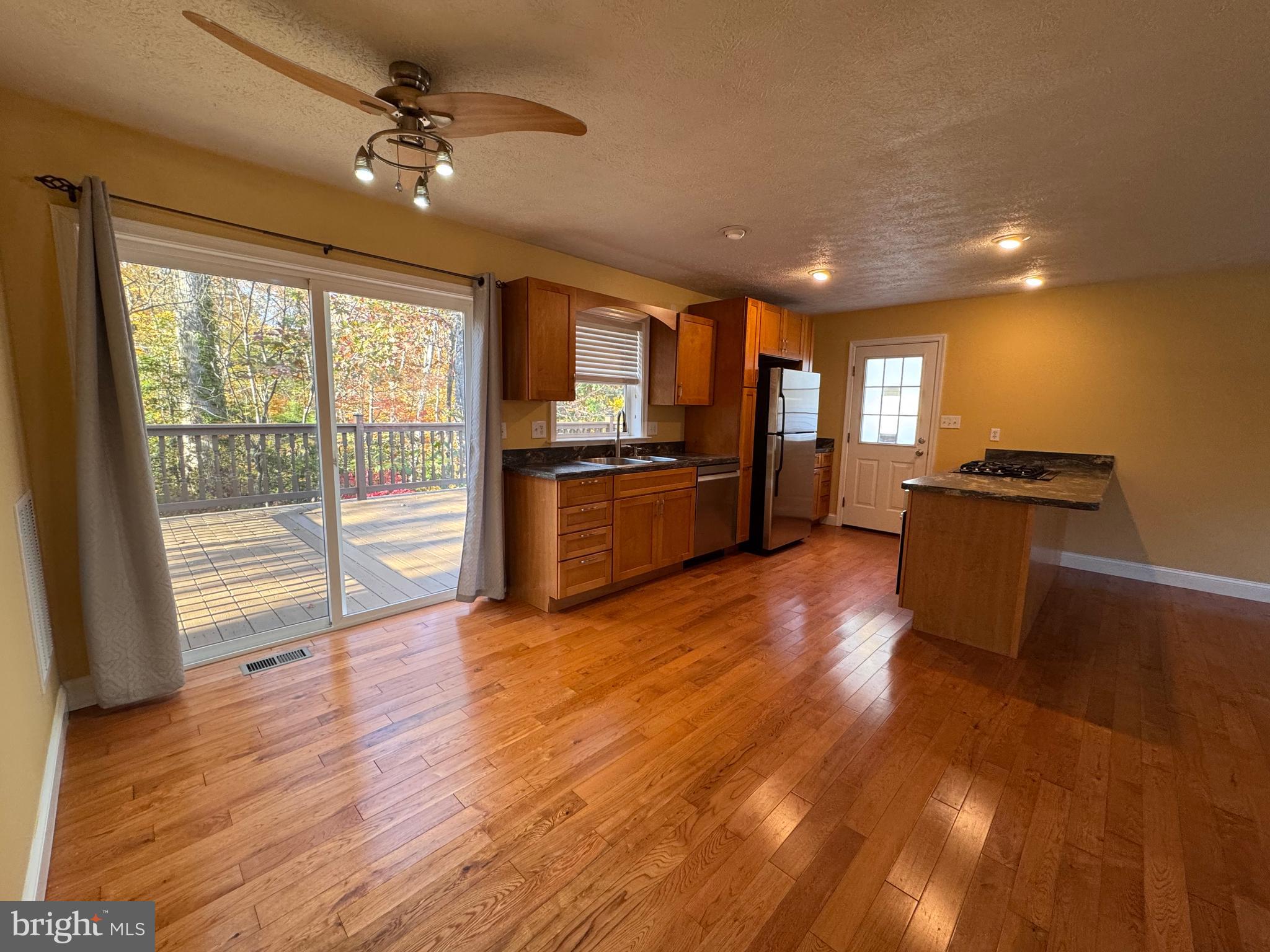 RIVERWOOD FARMS - Residential