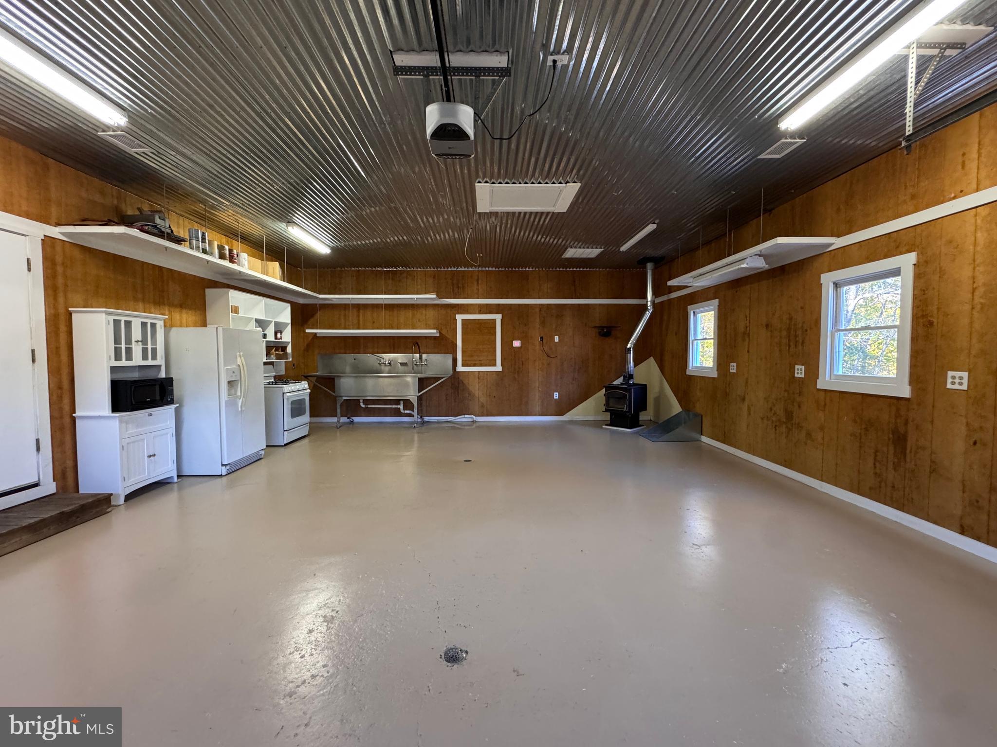 RIVERWOOD FARMS - Residential