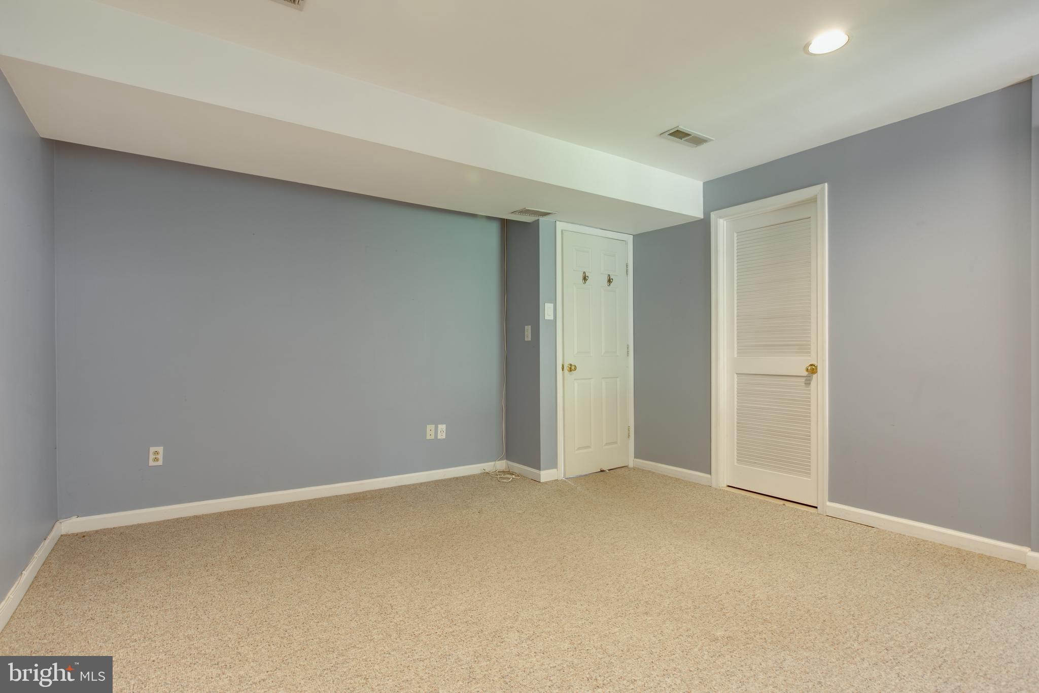 WILLOWOOD - Residential Lease