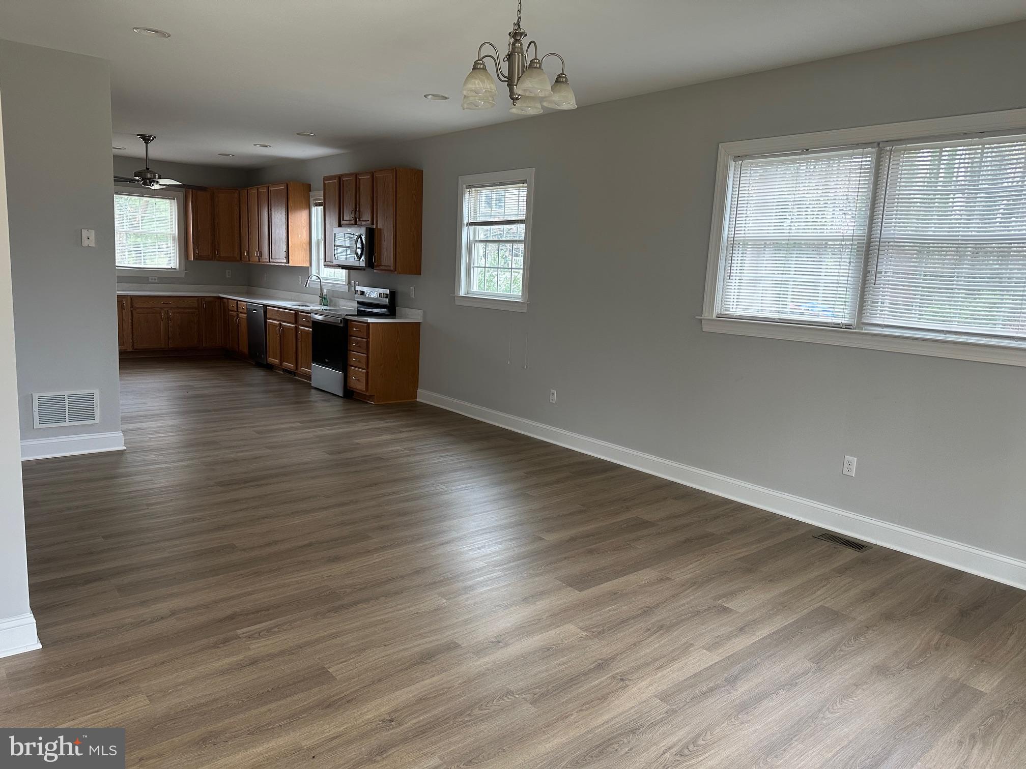 27 KLEIS ROAD
