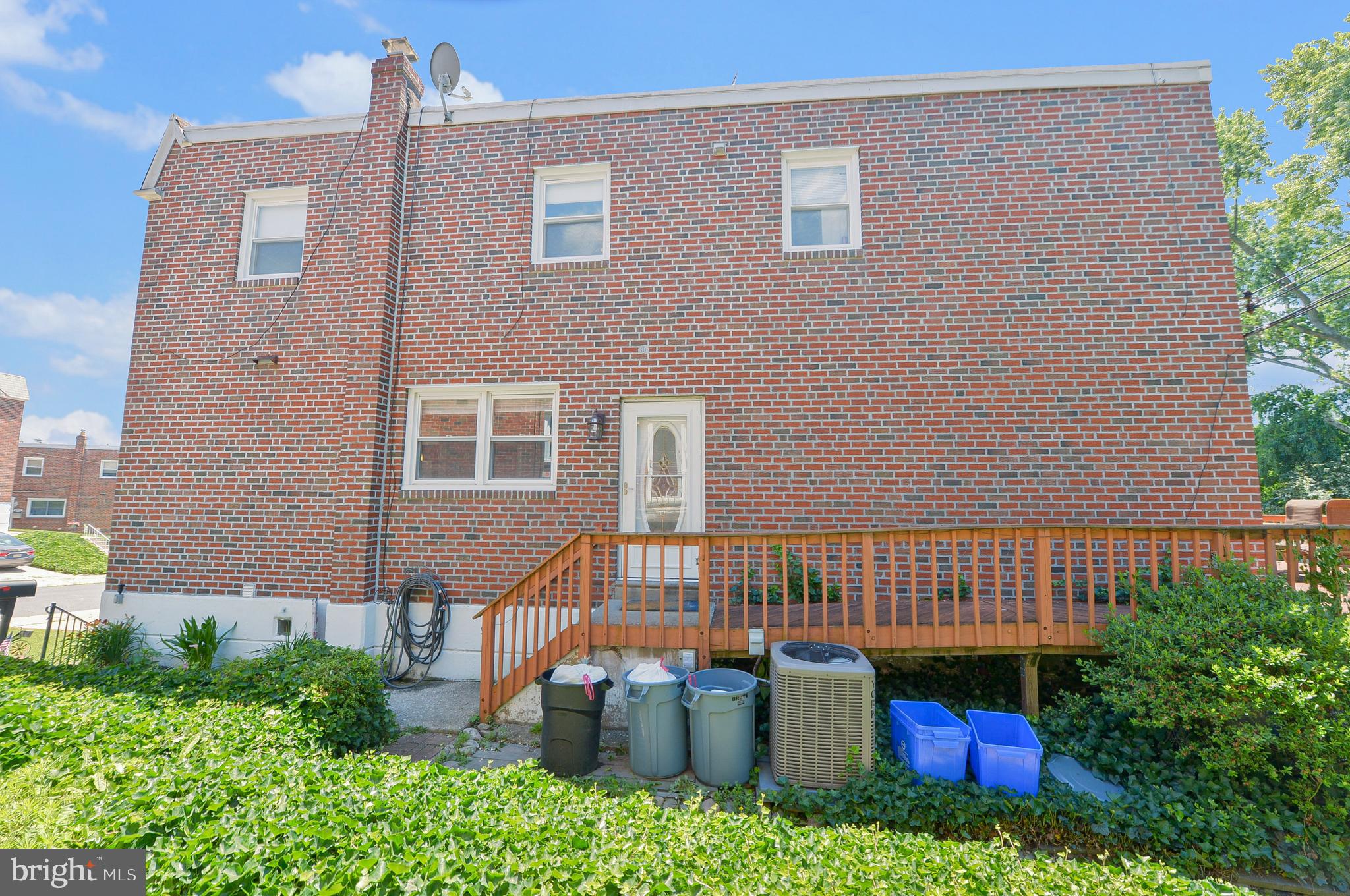 ROXBOROUGH - Residential